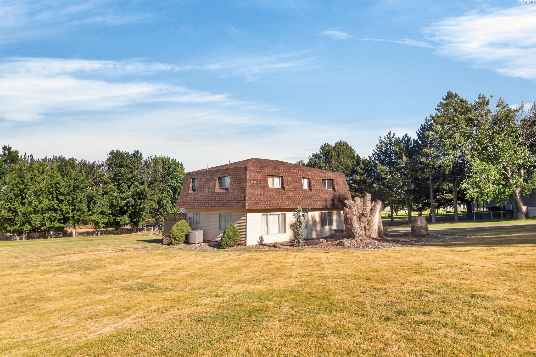 509 W Wagon Wheel Pr Nw, Benton City, WA 99320