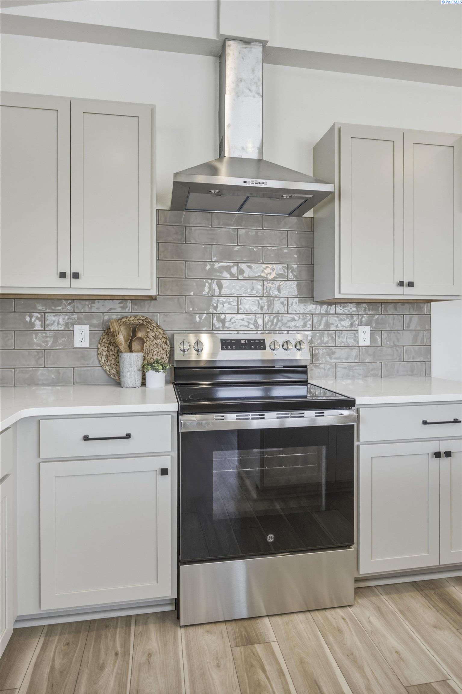 4506 Conifer St, West Richland, WA 99353