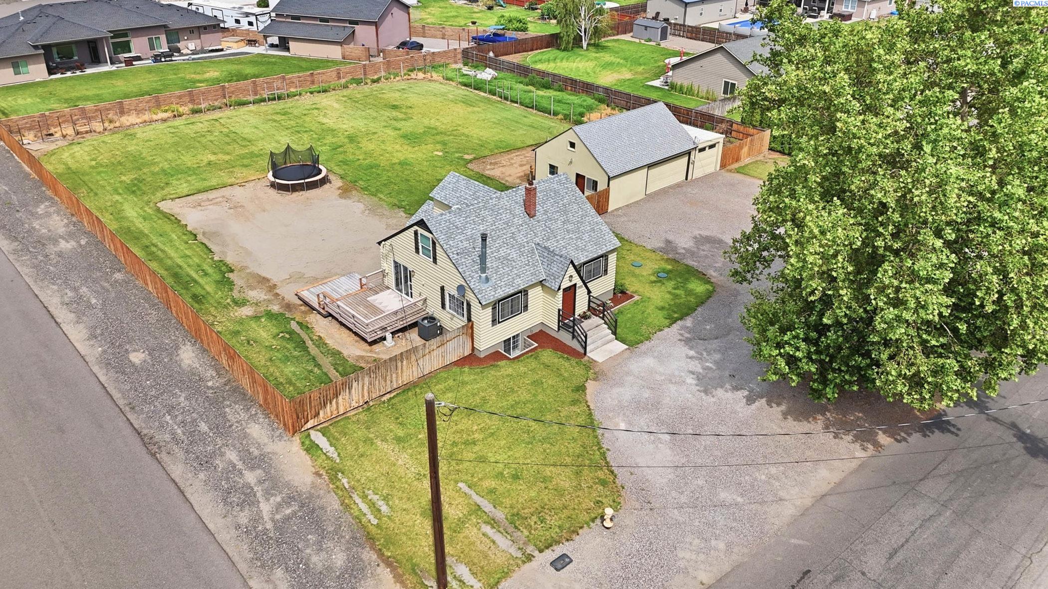1904 Road 64, Pasco, WA 99301