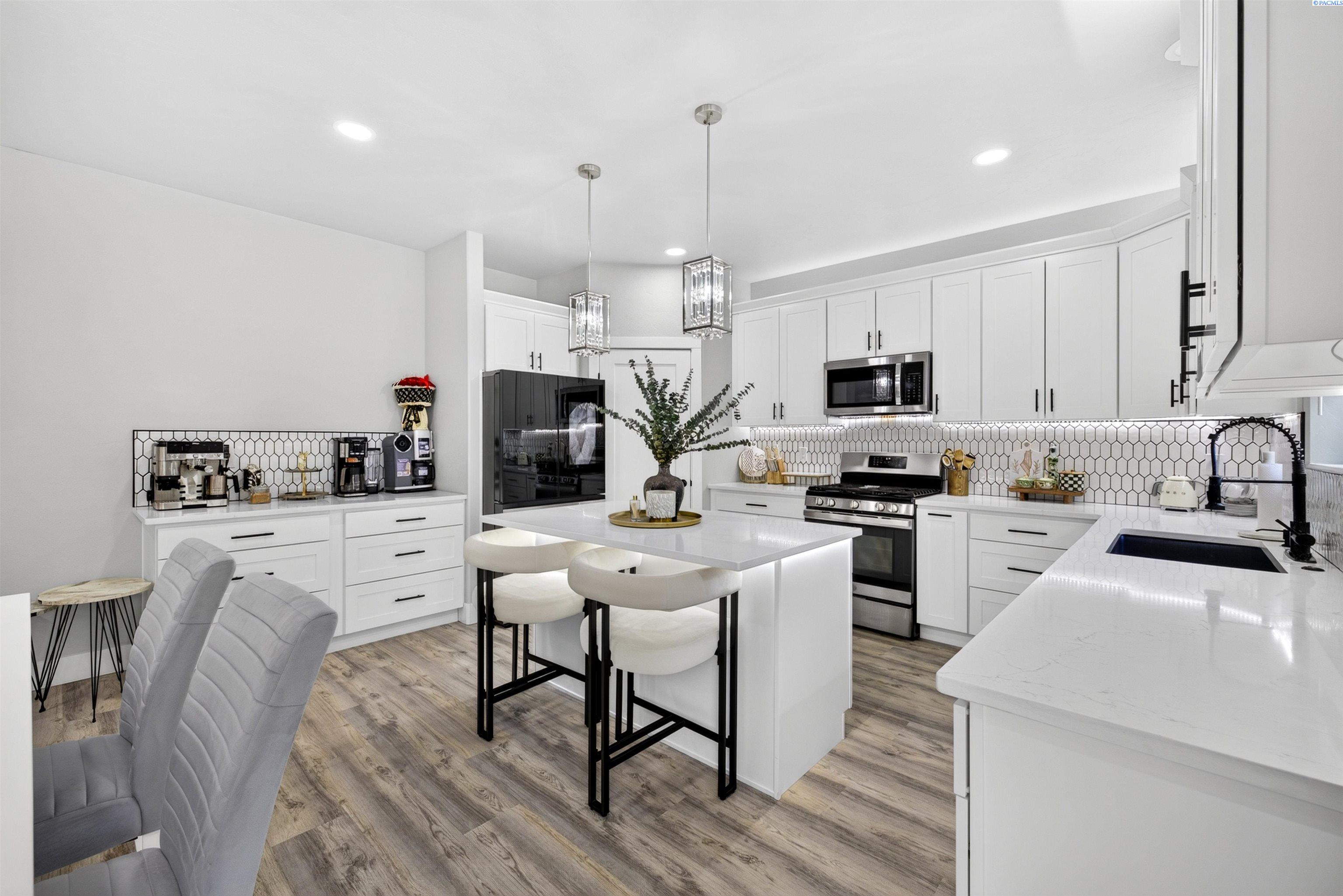 4315 Cowlitz, Richland, WA 99352