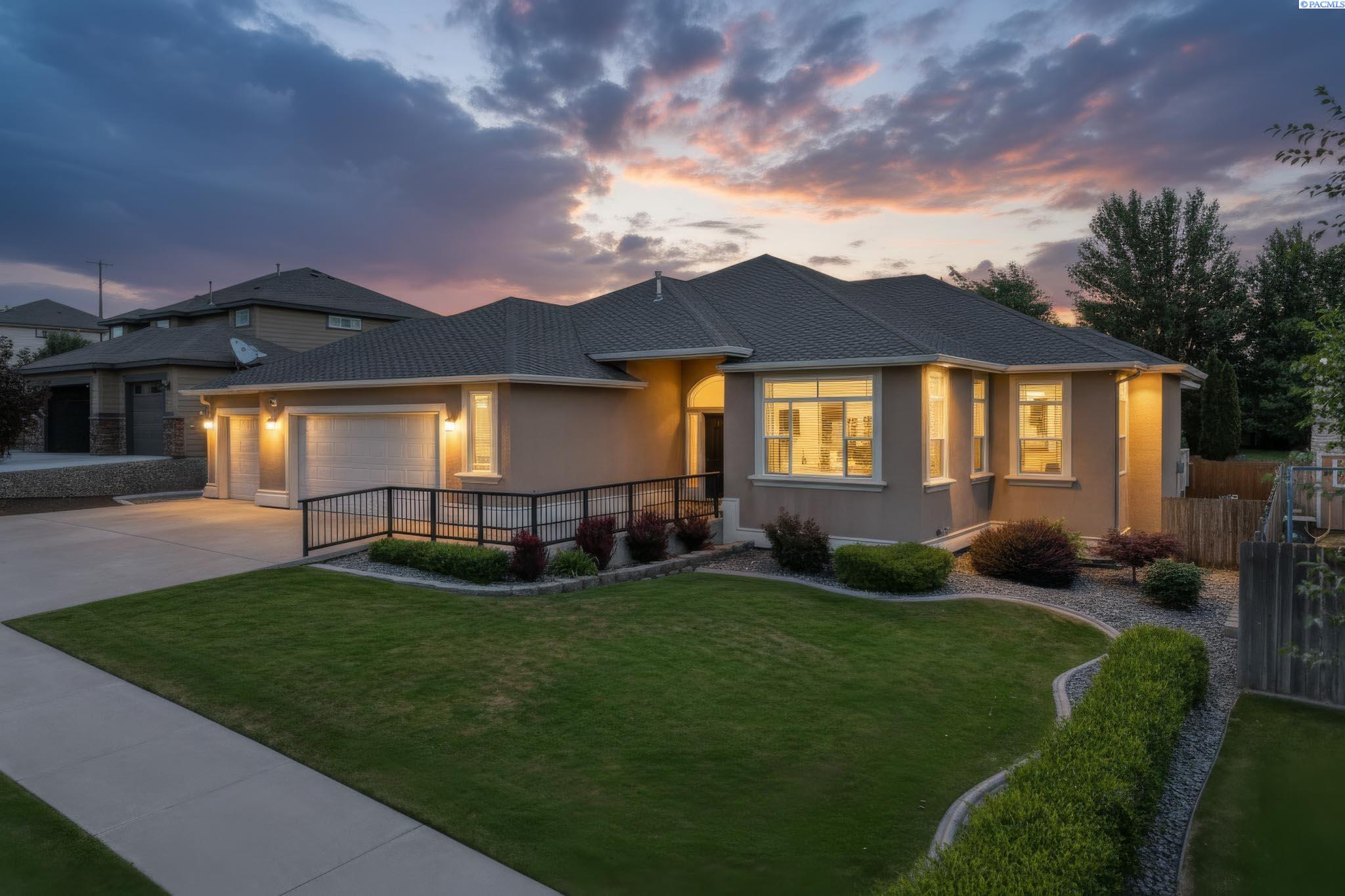 3305 S Volland St, Kennewick, WA 99337