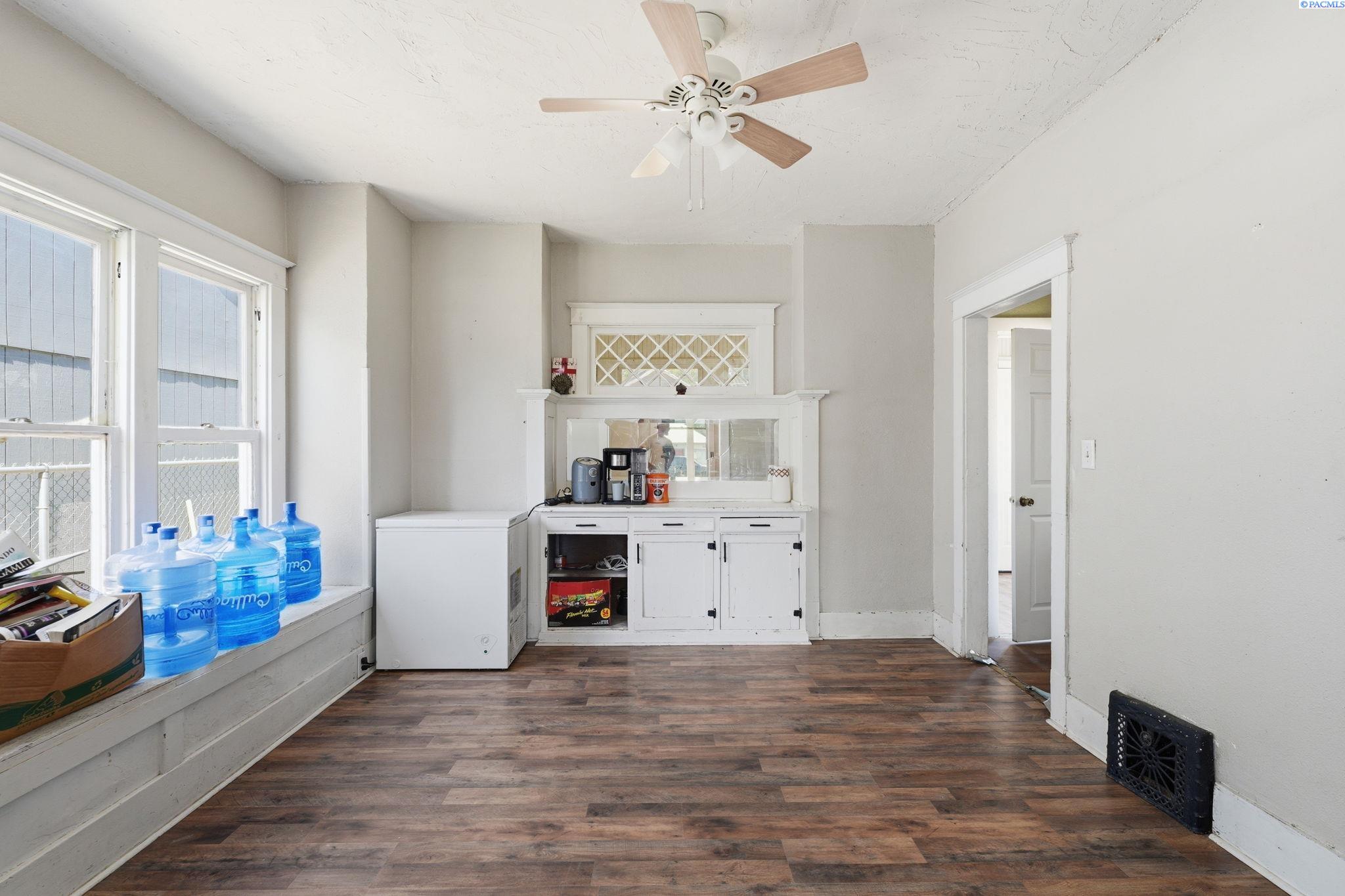 307 W Bonneville St, Pasco, WA 99301