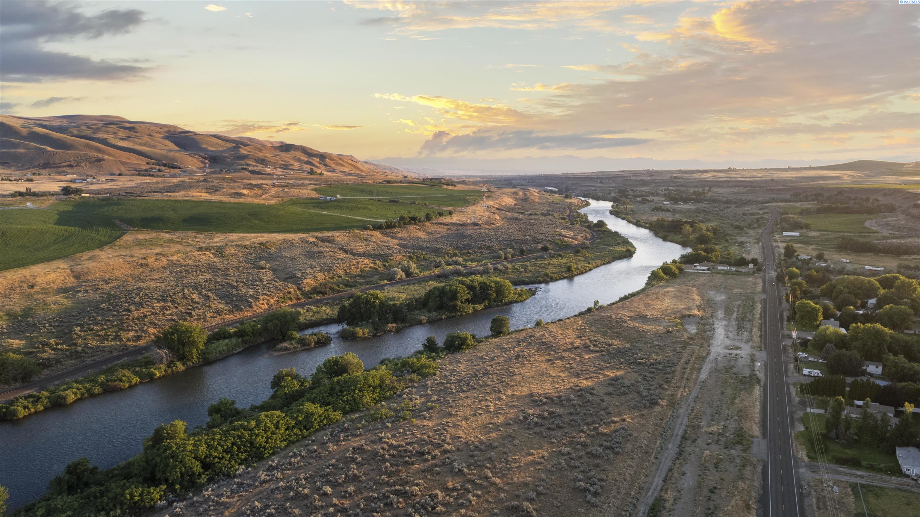 16457 W Old Inland Empire Hwy [lot 9], Benton City, WA 99320