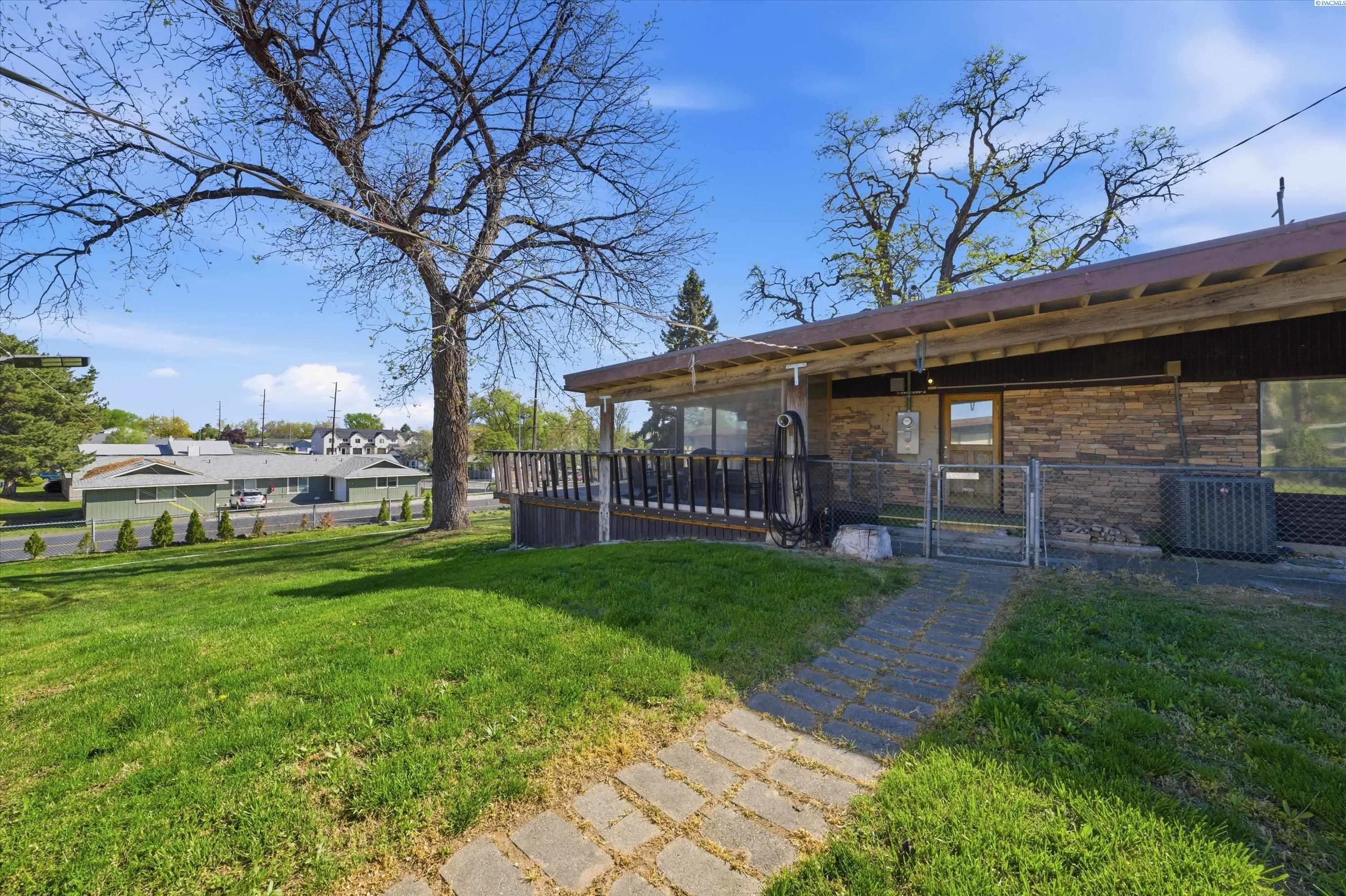 706 S Morain St, Kennewick, WA 99336