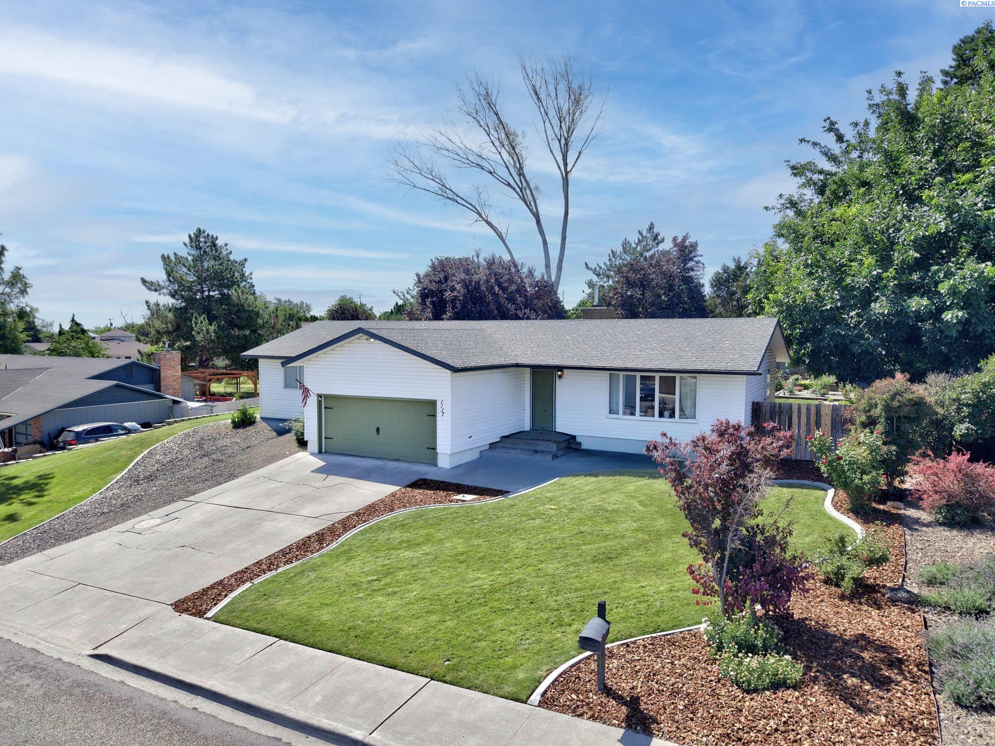 1117 W 19th Ave, Kennewick, WA 99337