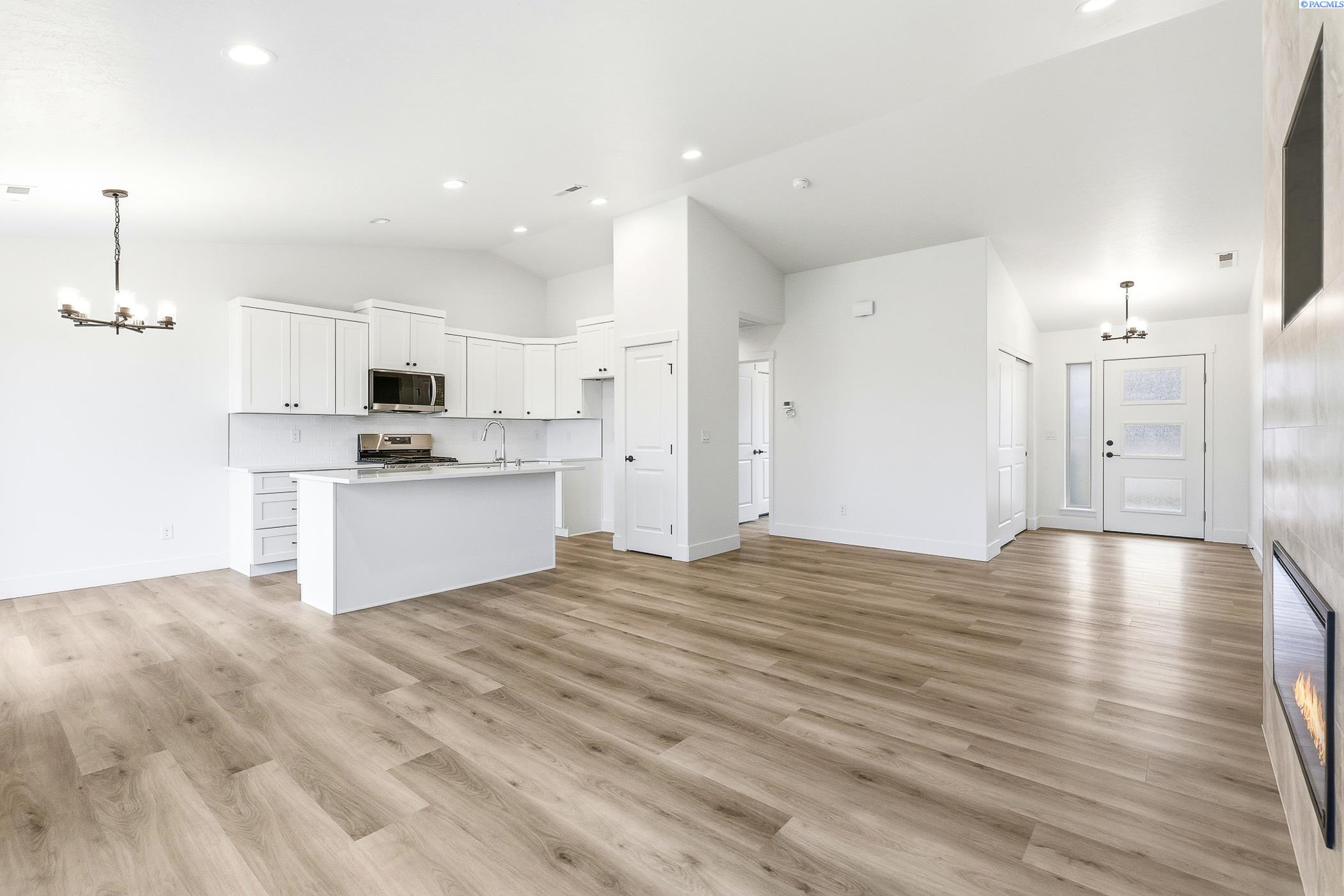 6485 W 29th Ct, Kennewick, WA 99338