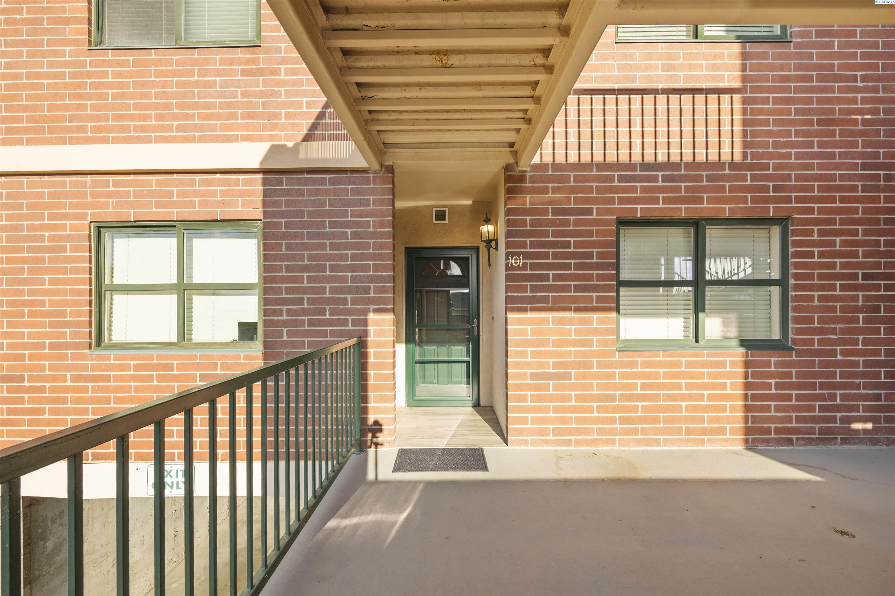300 Columbia Point Dr Unit D101 #D101, Richland, WA 99352