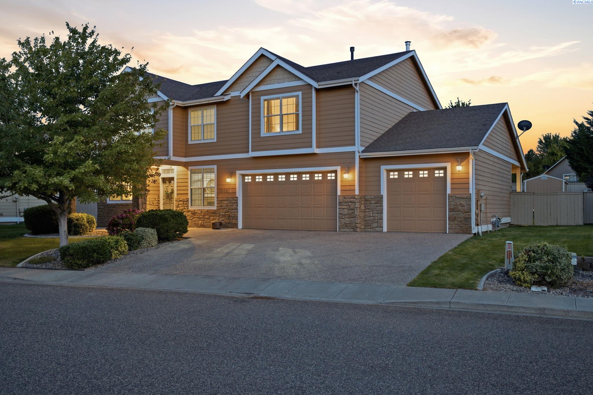5609 W 14th Ave, Kennewick, WA 99338