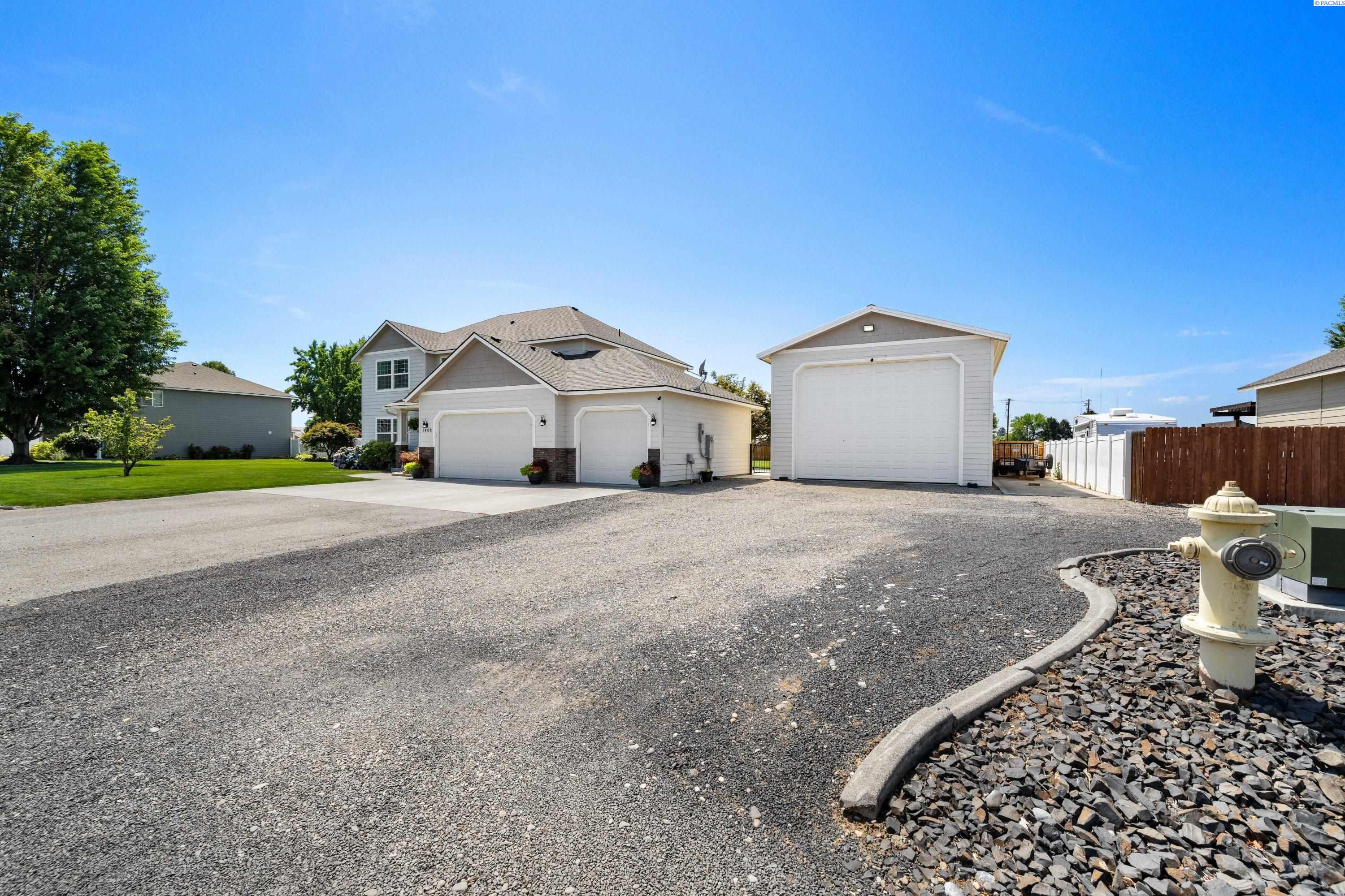1408 N Rd 59, Pasco, WA 99301
