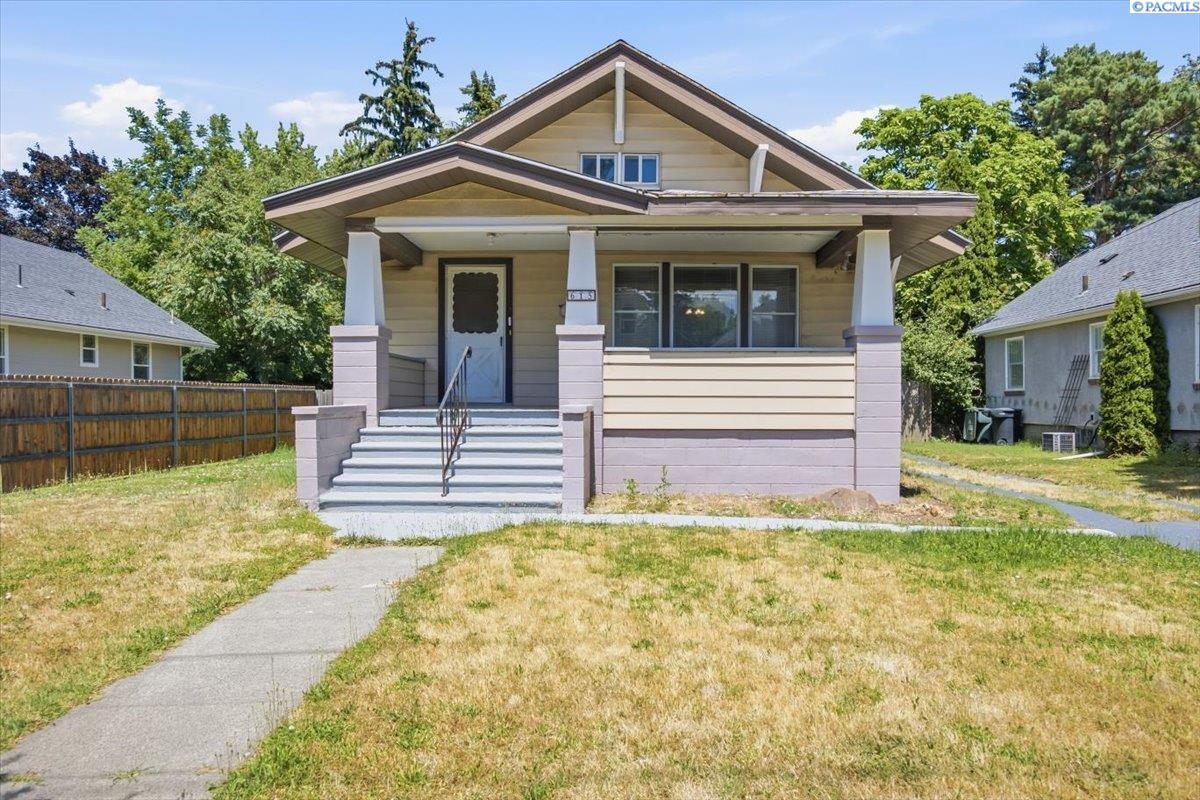 615 Pleasant, Walla Walla, WA 99362