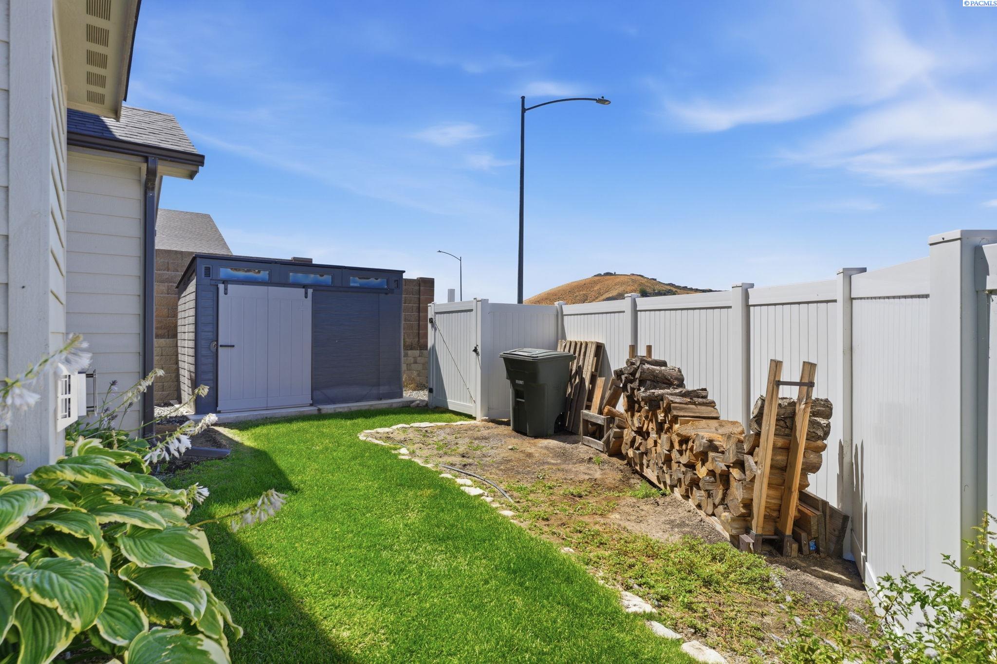 294 Wishkah, Richland, WA 99352