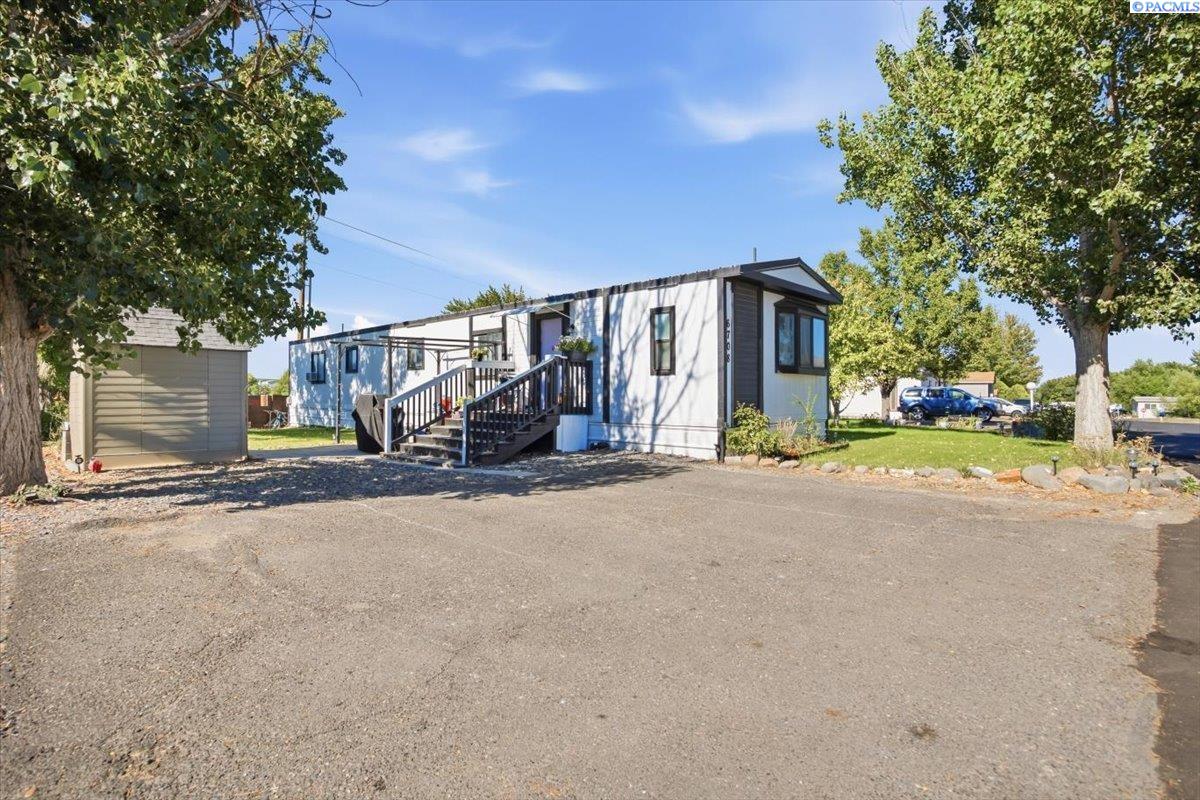 6708 Haag St #35, West Richland, WA 99353