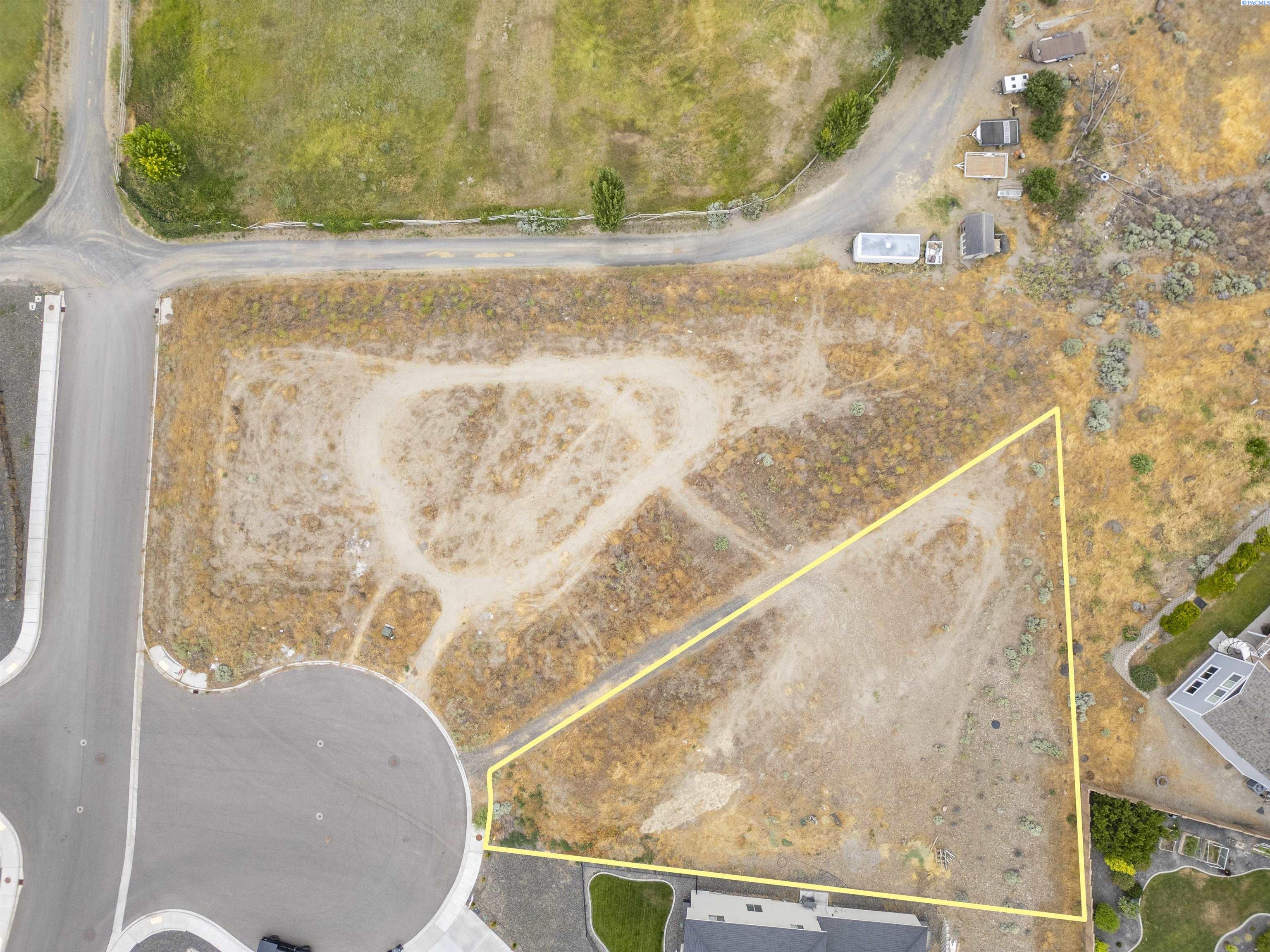 6560 Caspian Pl, West Richland, WA 99353