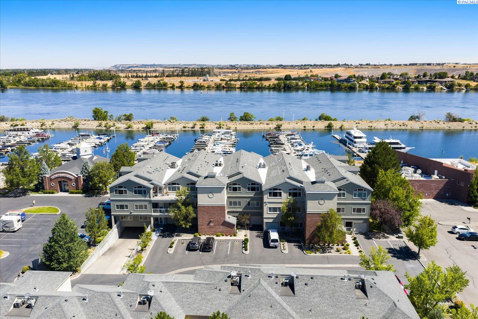 386 Columbia Point Dr #303, Richland, WA 99352