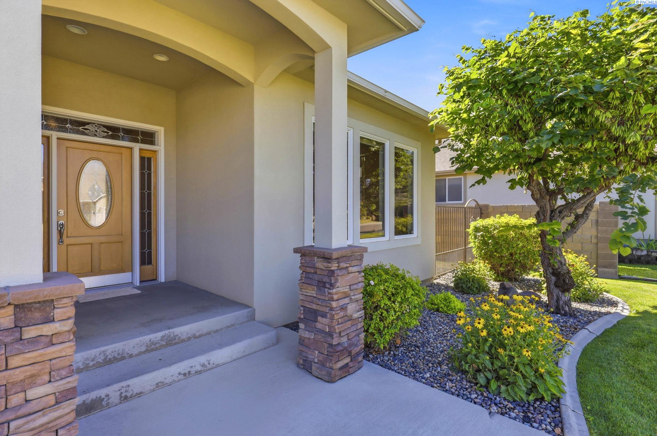 1811 S Dawes St, Kennewick, WA 99338