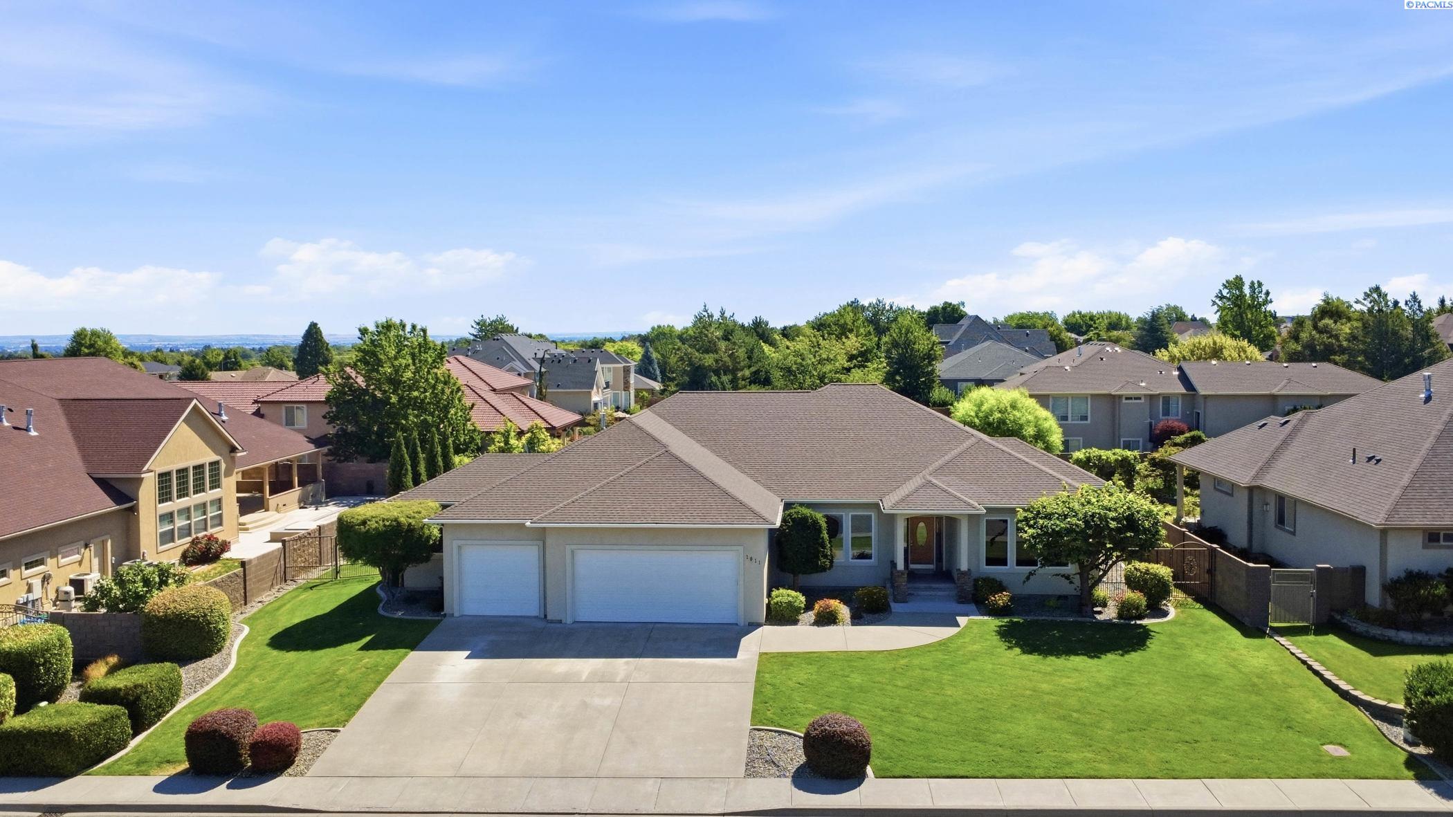 1811 S Dawes St, Kennewick, WA 99338