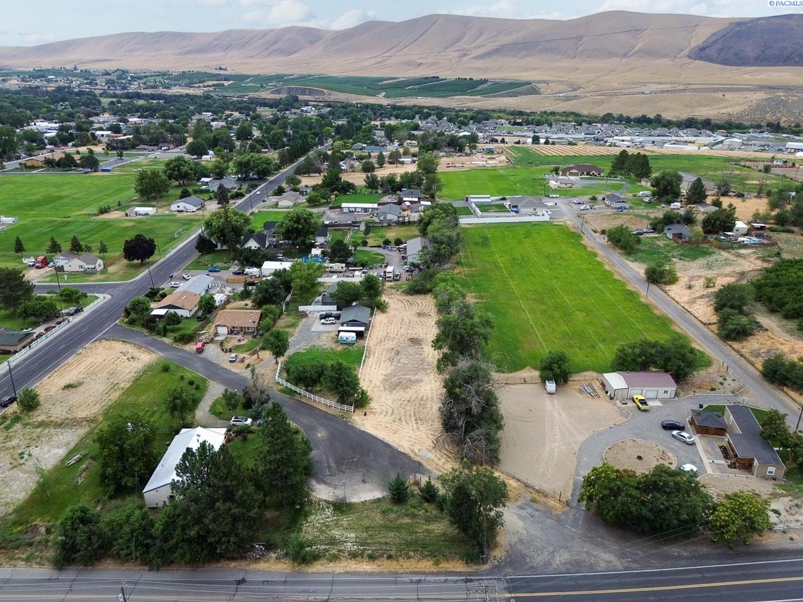 NKA Grace Ct, Benton City, WA 99320
