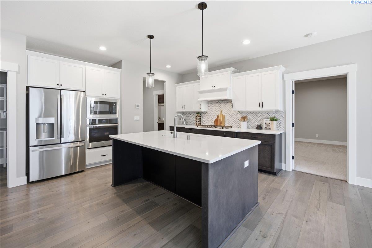 2456 Maggio Loop, Richland, WA 99352