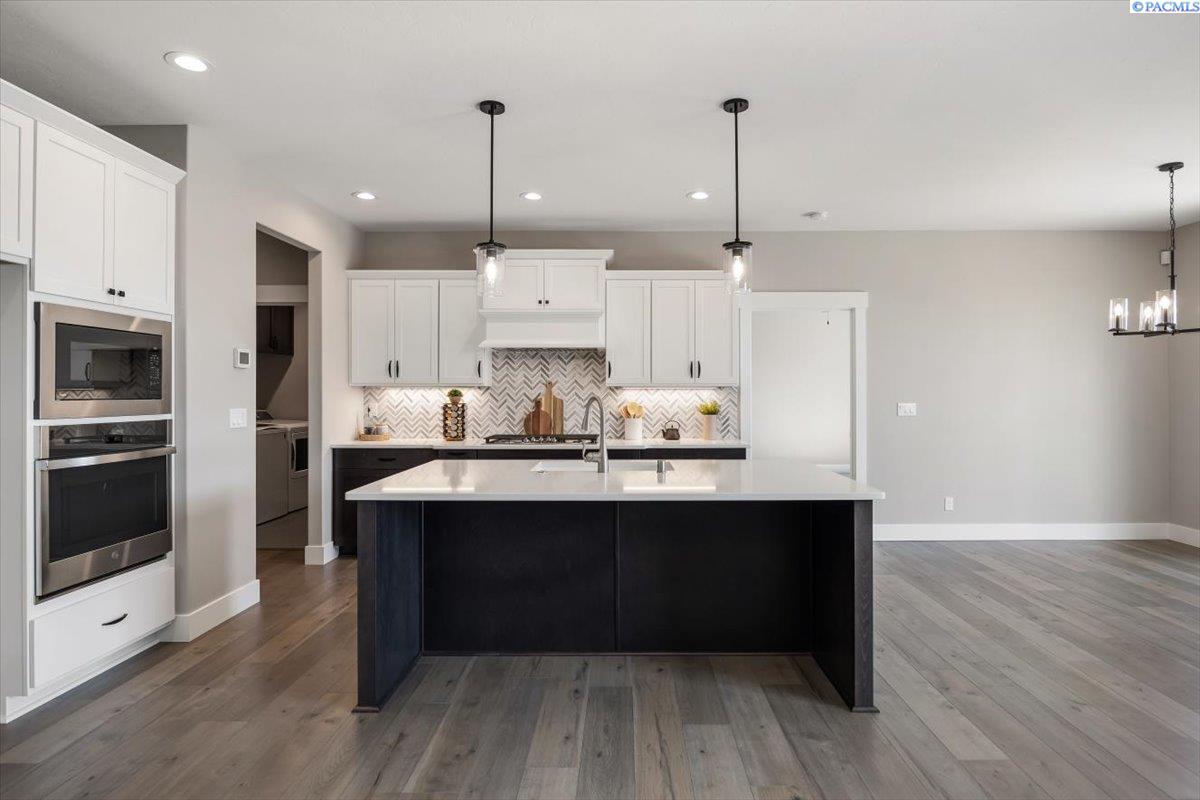 2456 Maggio Loop, Richland, WA 99352