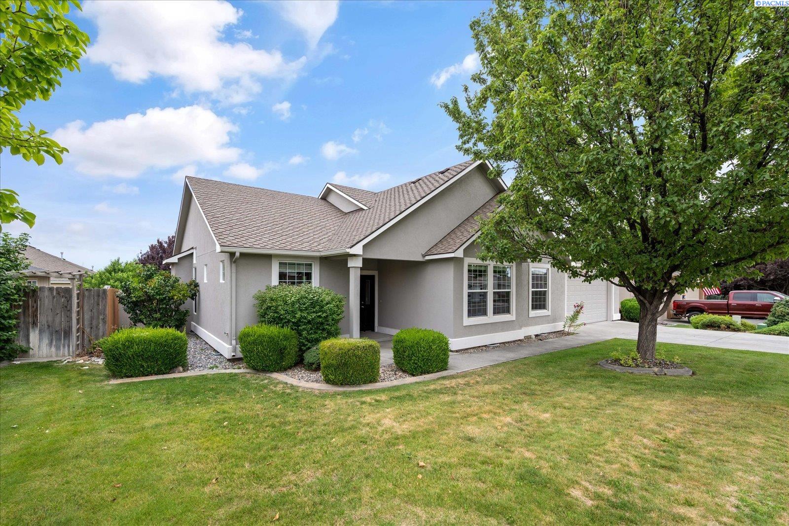 3706 S Johnson St, Kennewick, WA 99337