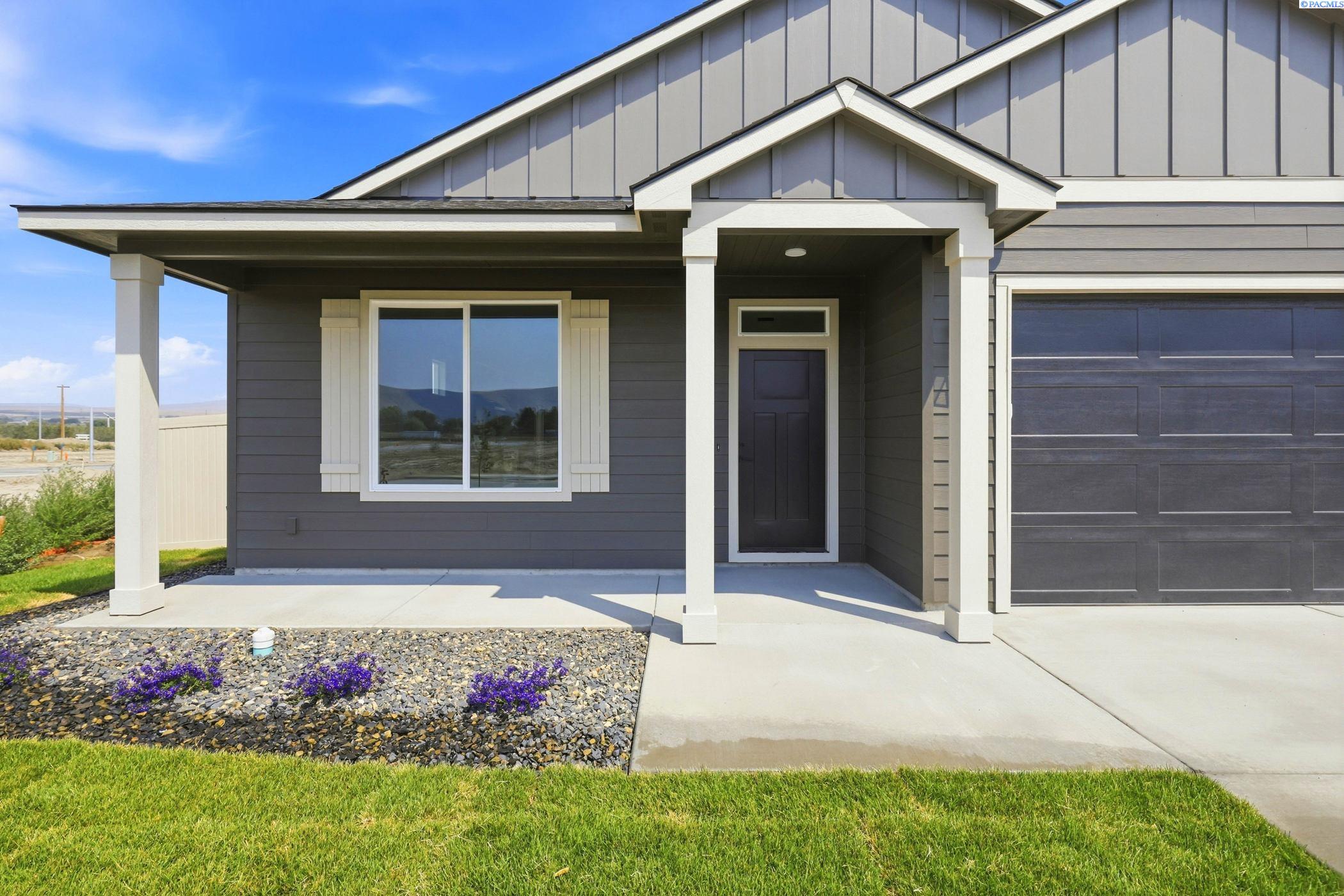 1504 W Williams Rd, Benton City, WA 99320