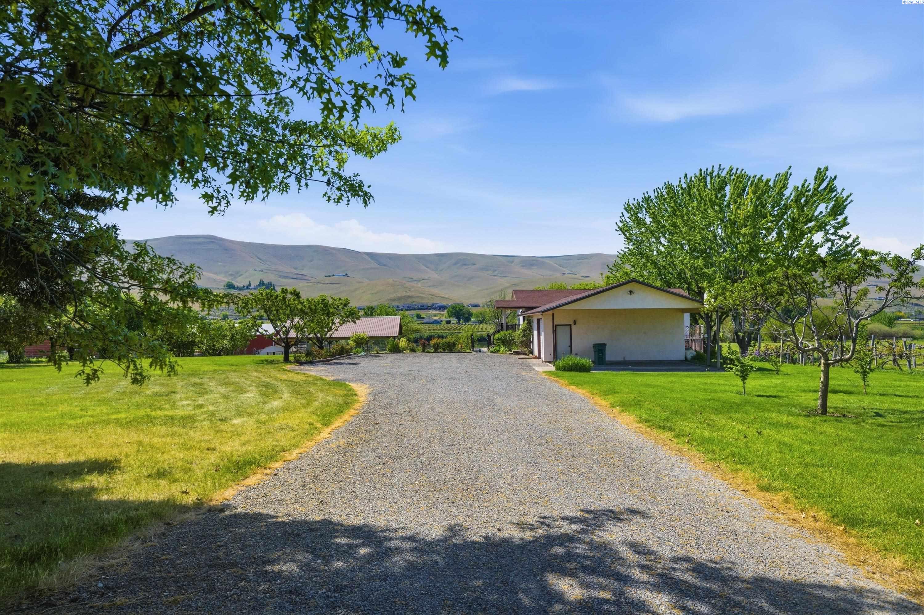 144001 W North River Rd, Prosser, WA 99305