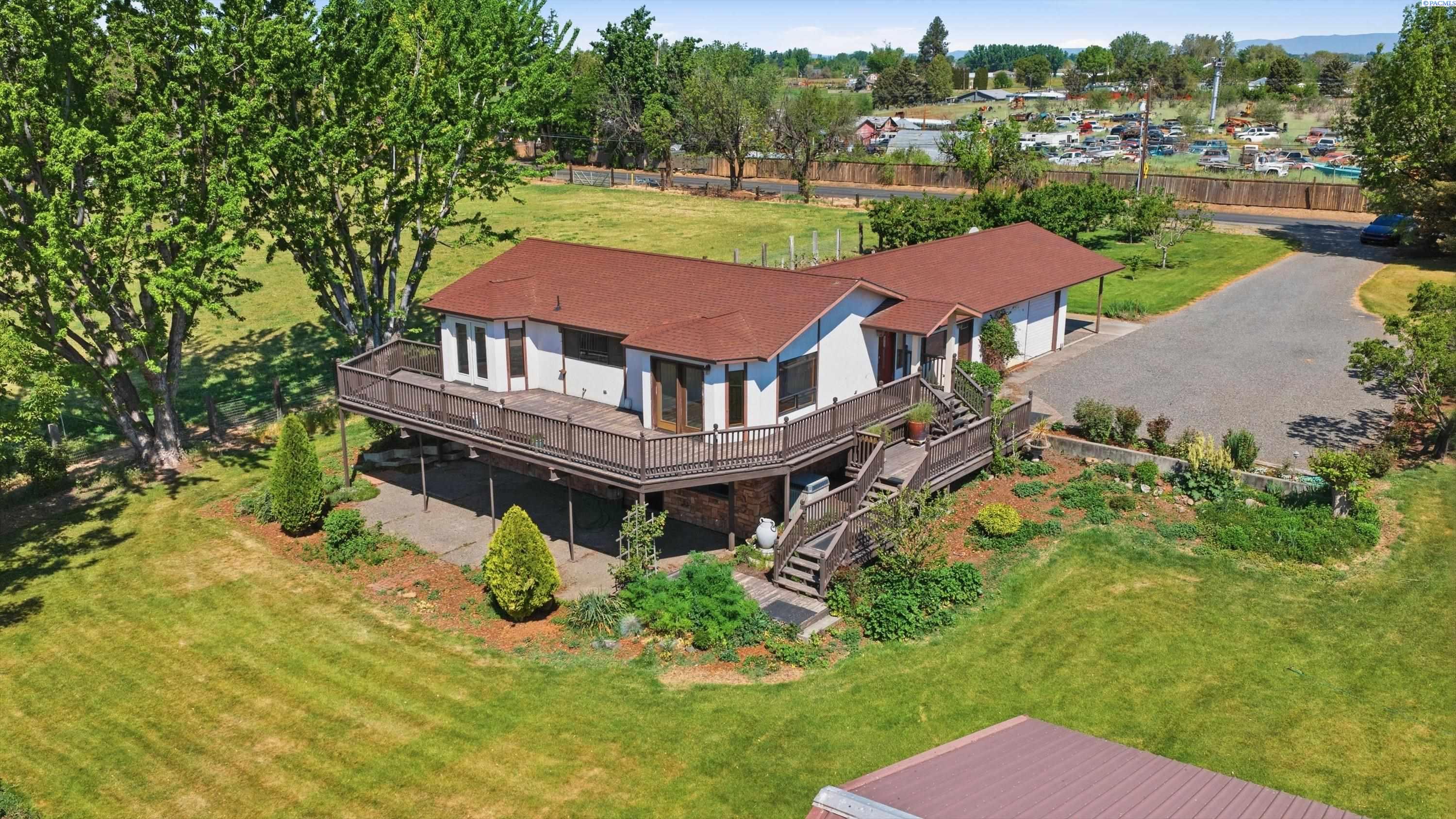 144001 W North River Rd, Prosser, WA 99305