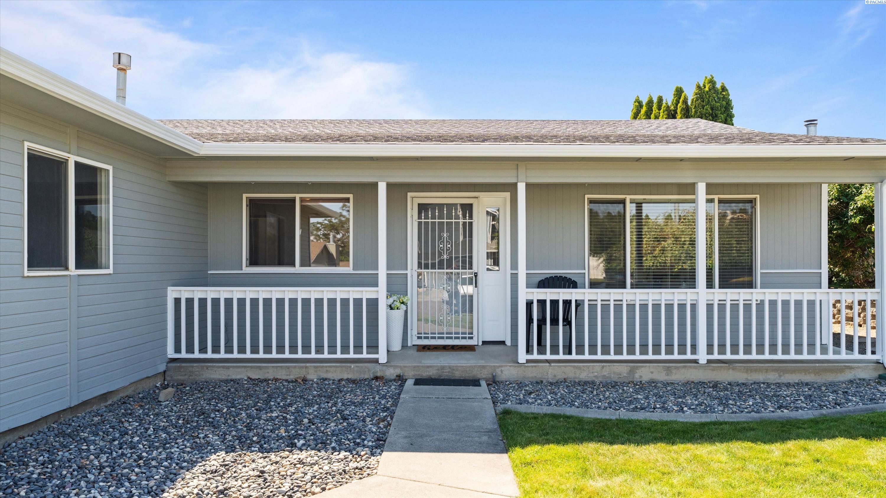 910 S Arthur, Kennewick, WA 99336