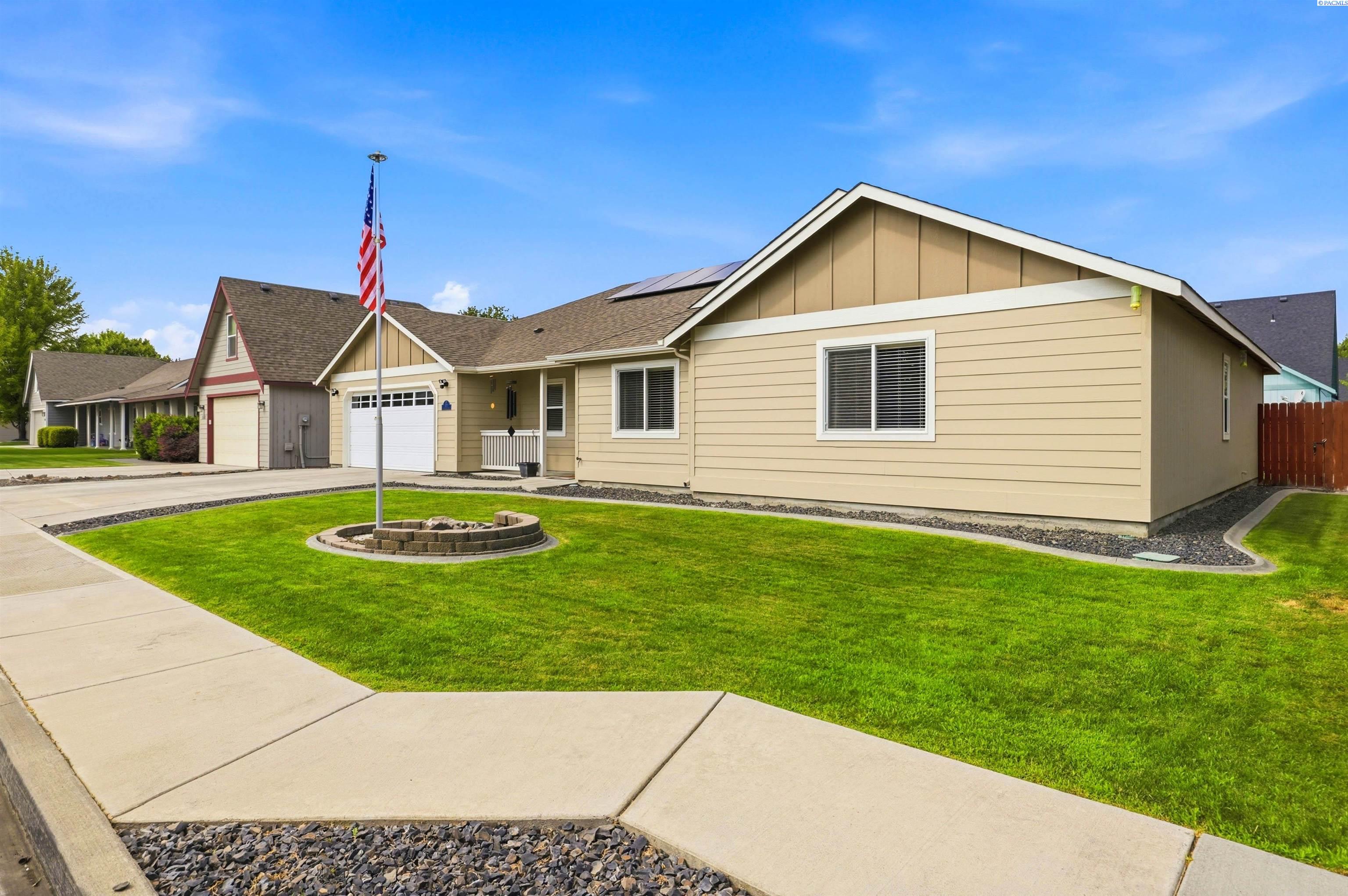 1573 Sacajawea Ave, Richland, WA 99352