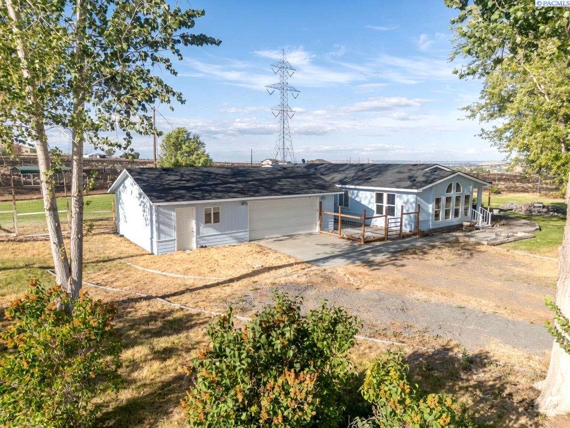 63208 N Whan Rd, Benton City, WA 99320