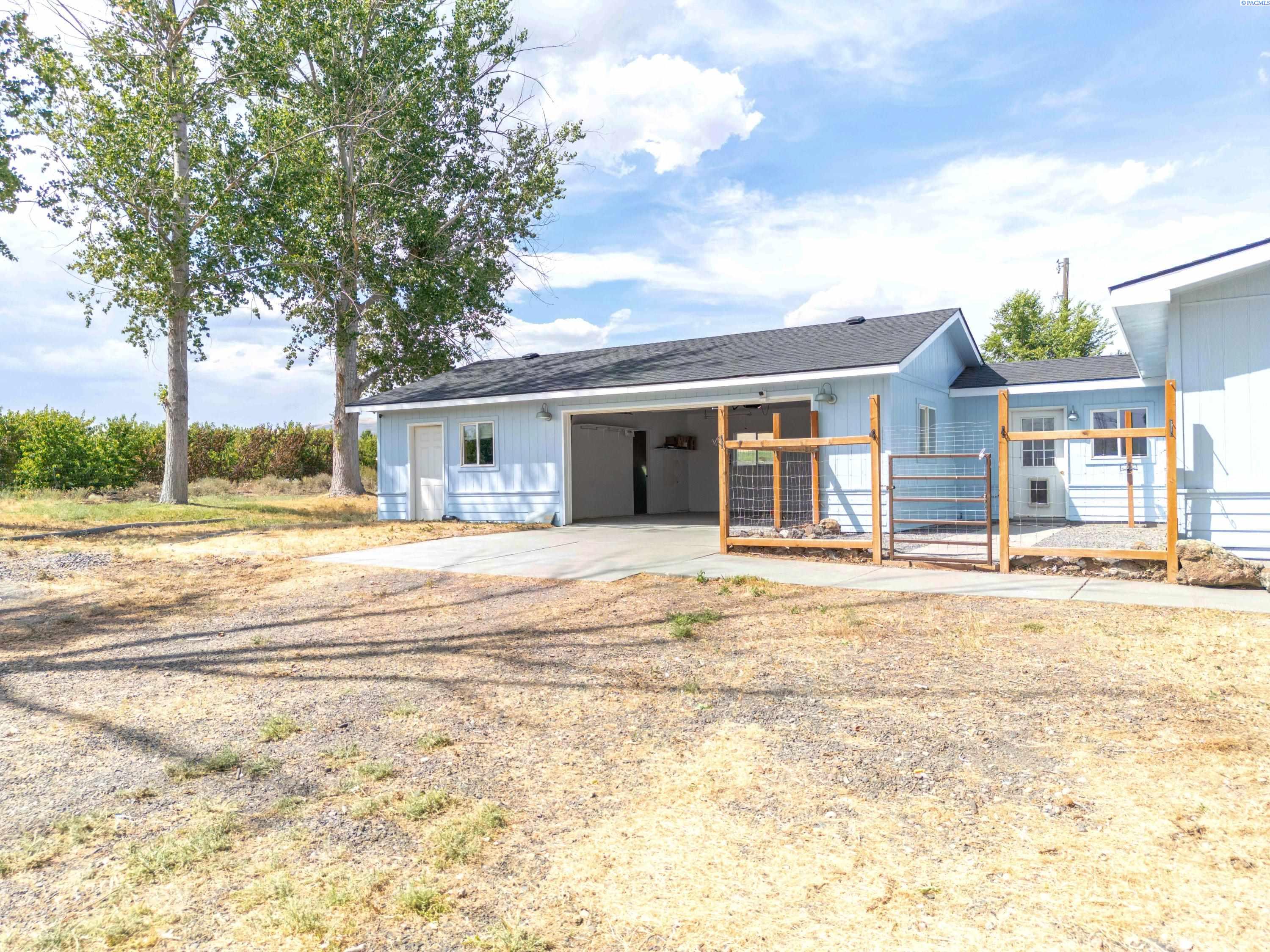 63208 N Whan Rd, Benton City, WA 99320