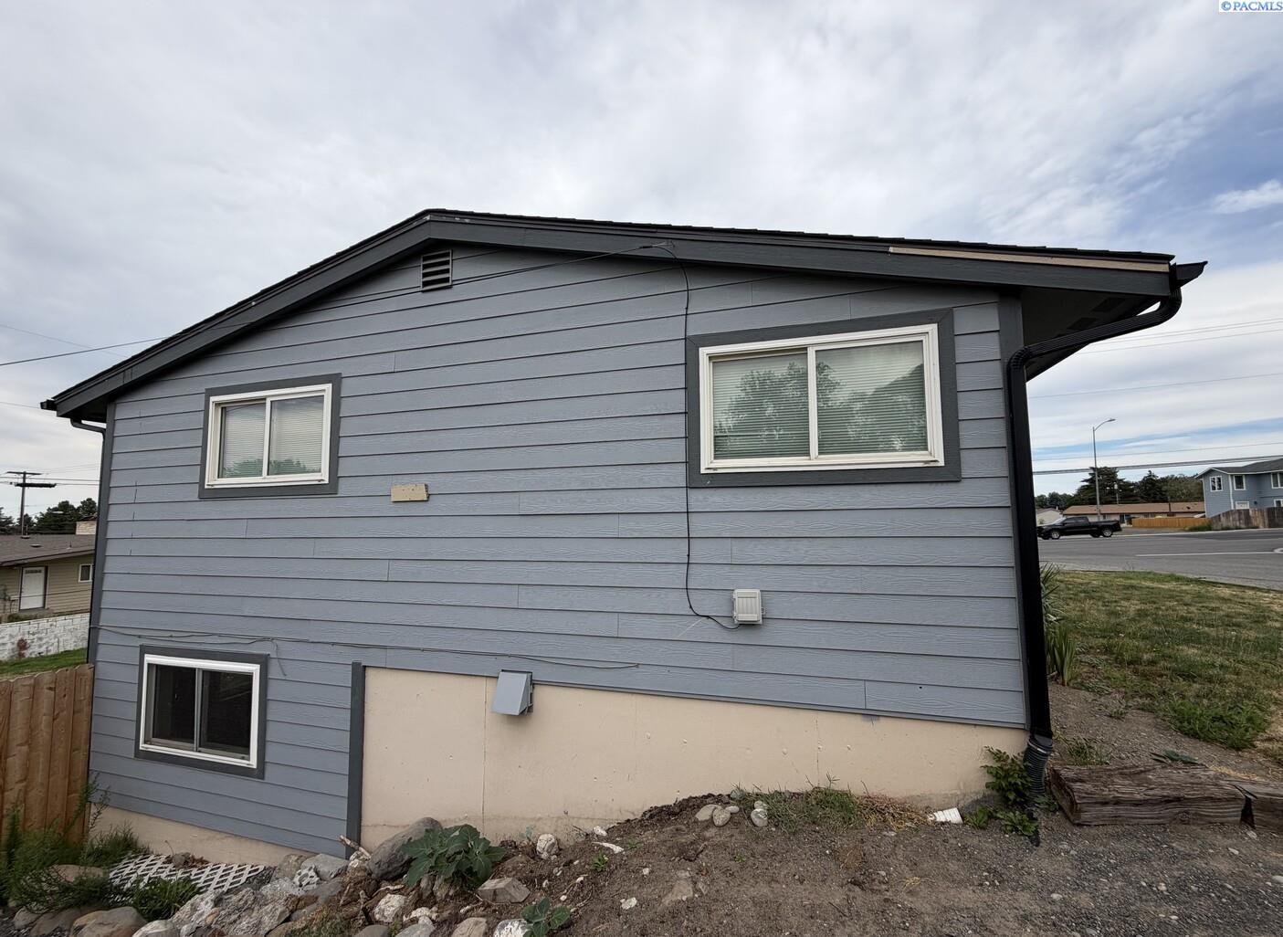 5304 W Skagit Ave, Kennewick, WA 99336-0000