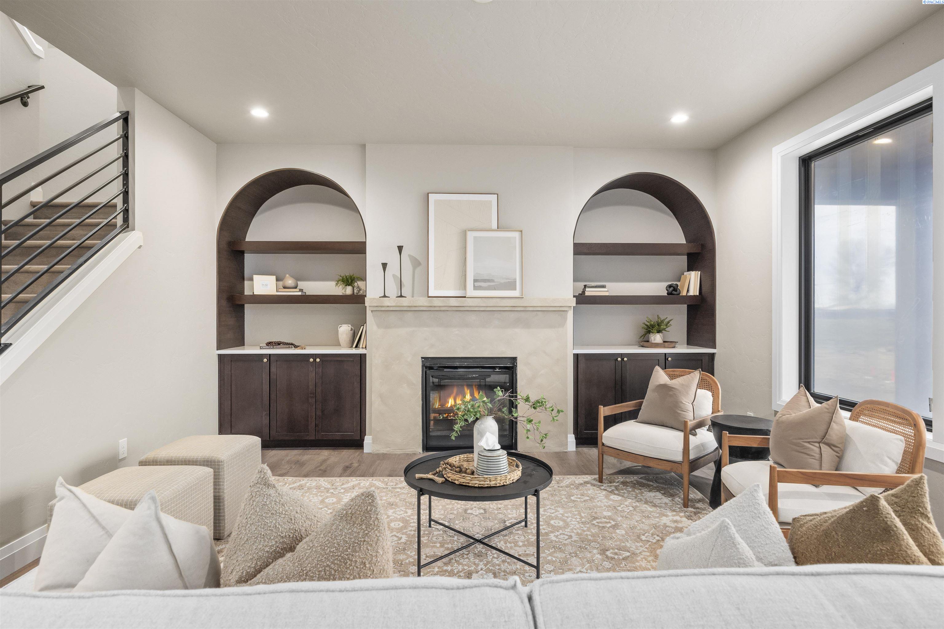 184 Taylor Ln, Pasco, WA 99301