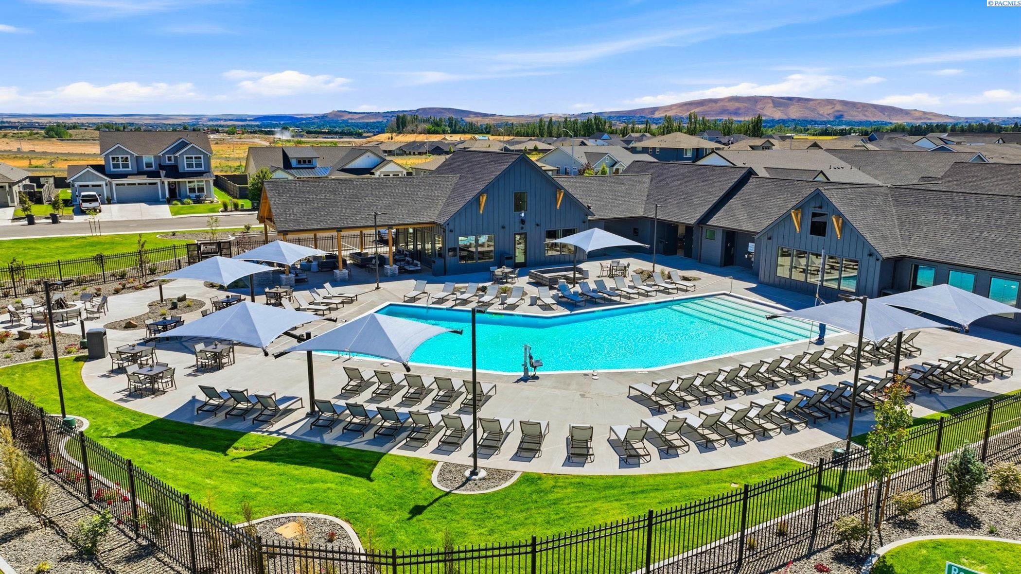 12114 Buckingham Dr, Pasco, WA 99301