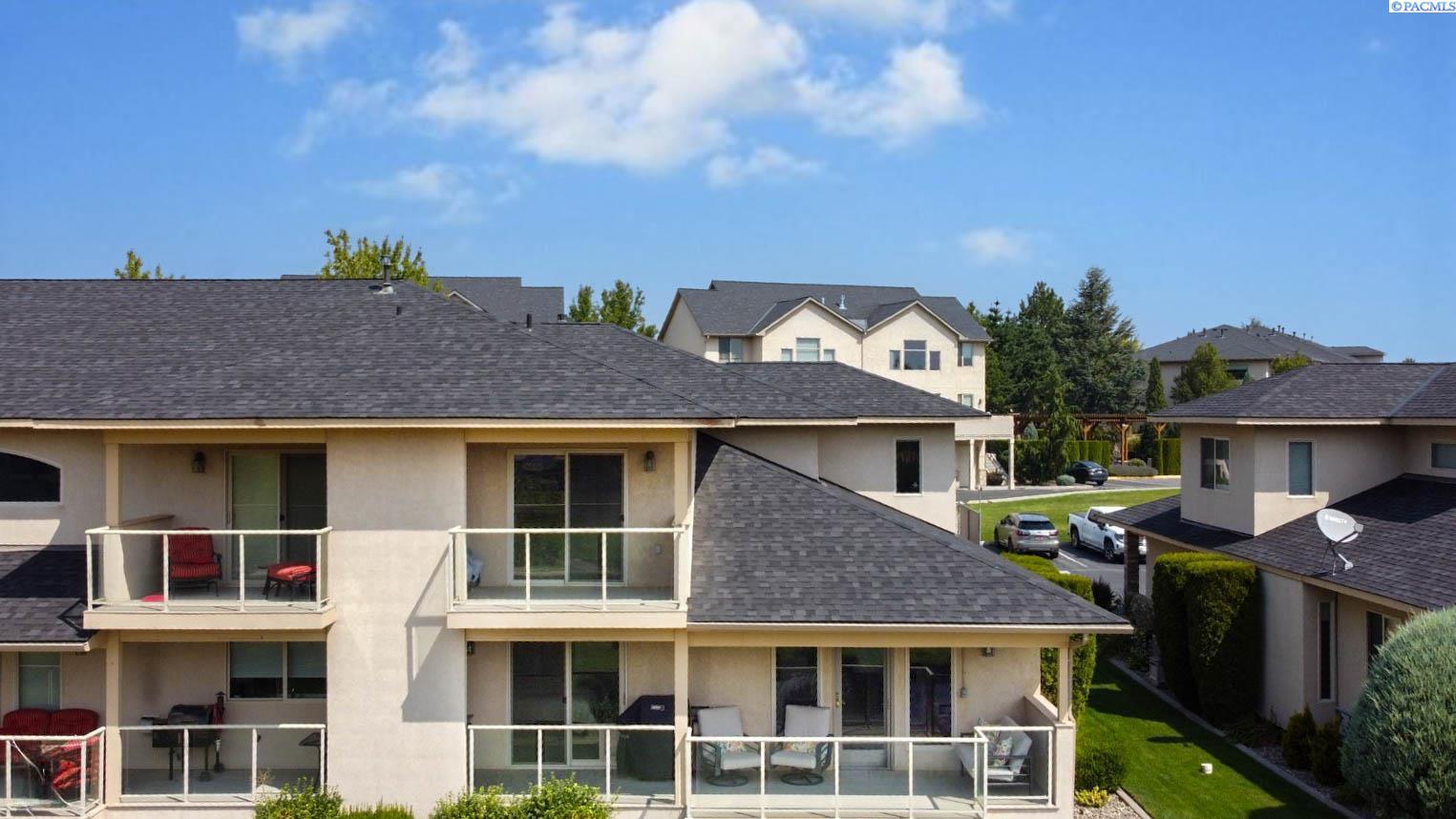 3710 D-101 W Canyon Lakes Dr #D101, Kennewick, WA 99337