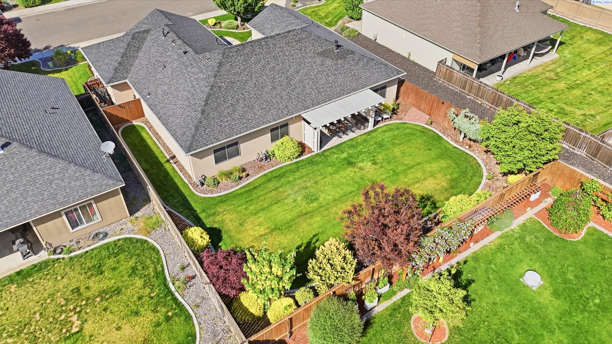 8801 W Clearwater Pl, Kennewick, WA 99336
