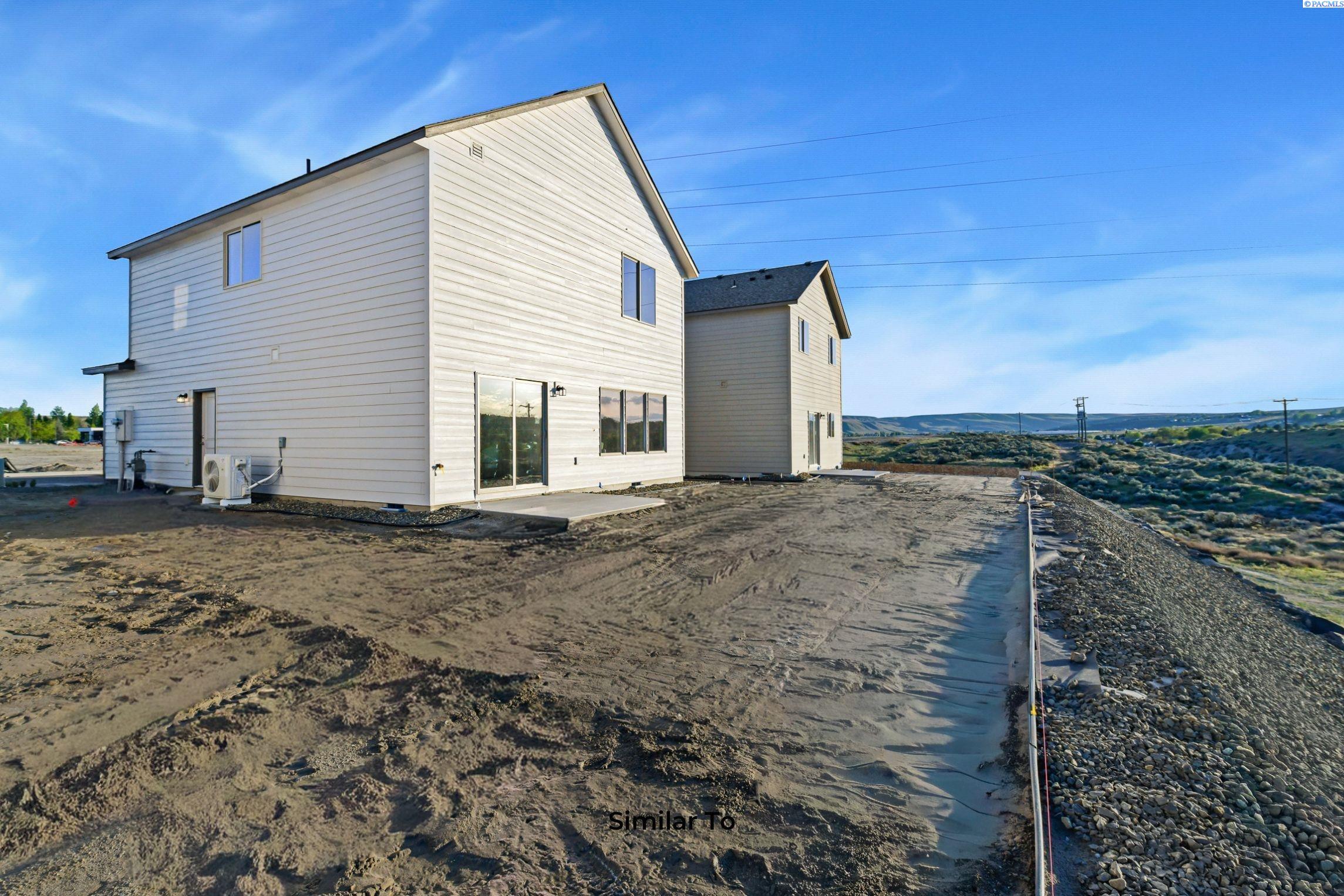 728 Honeylicious St, Richland, WA 99352