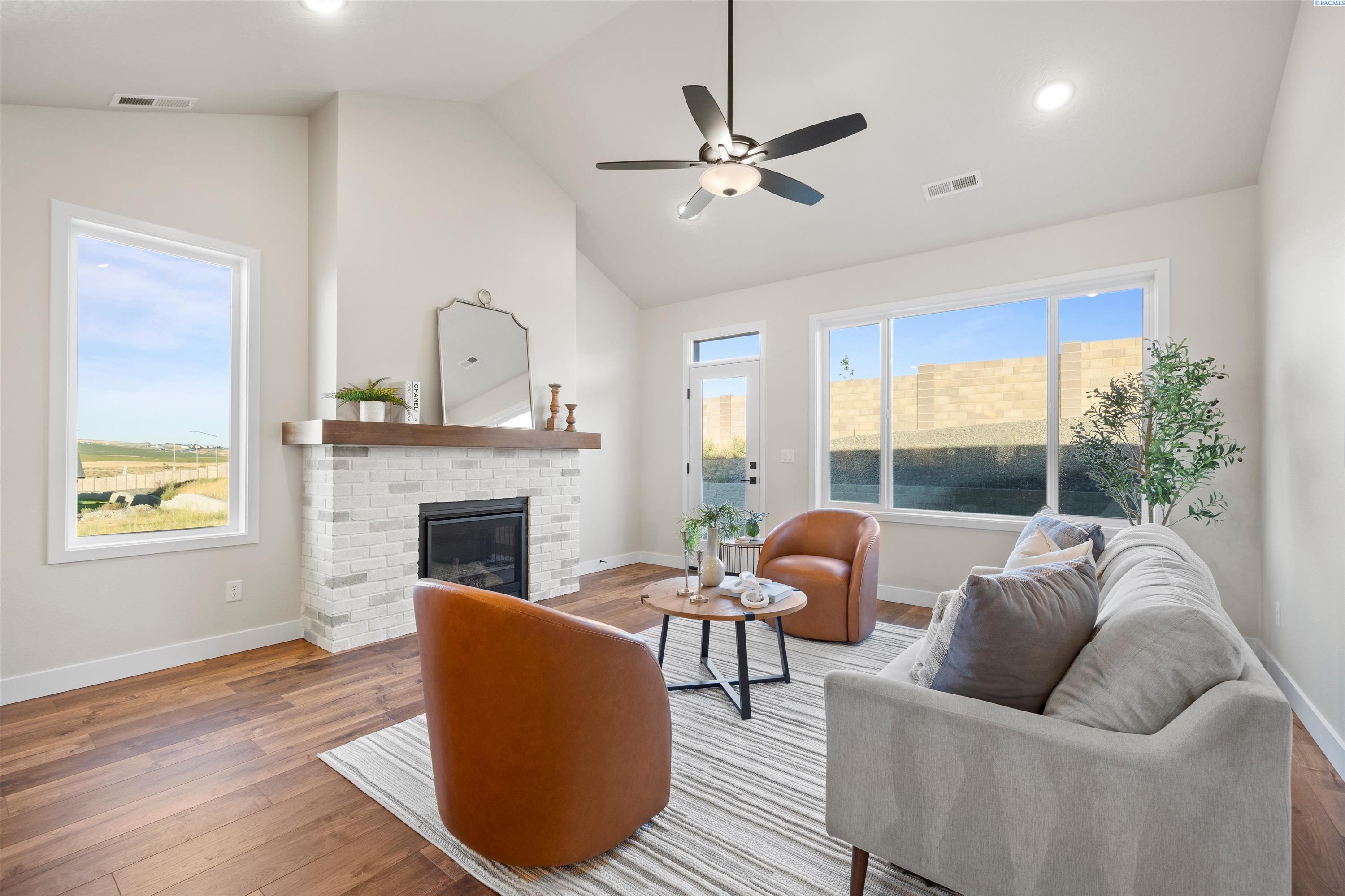 2960 Meadowlark Ave, Richland, WA 99352