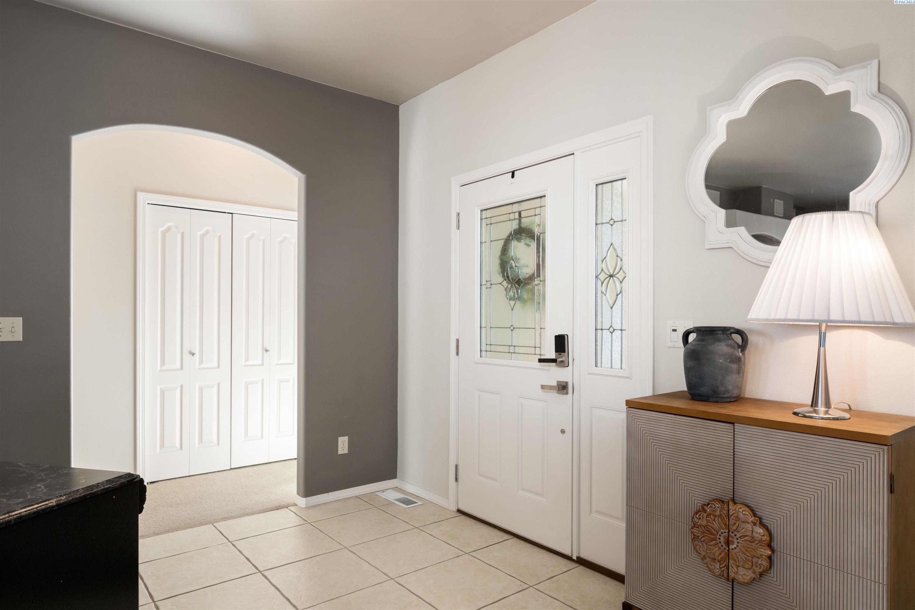 3807 Sedona Dr, Pasco, WA 99301
