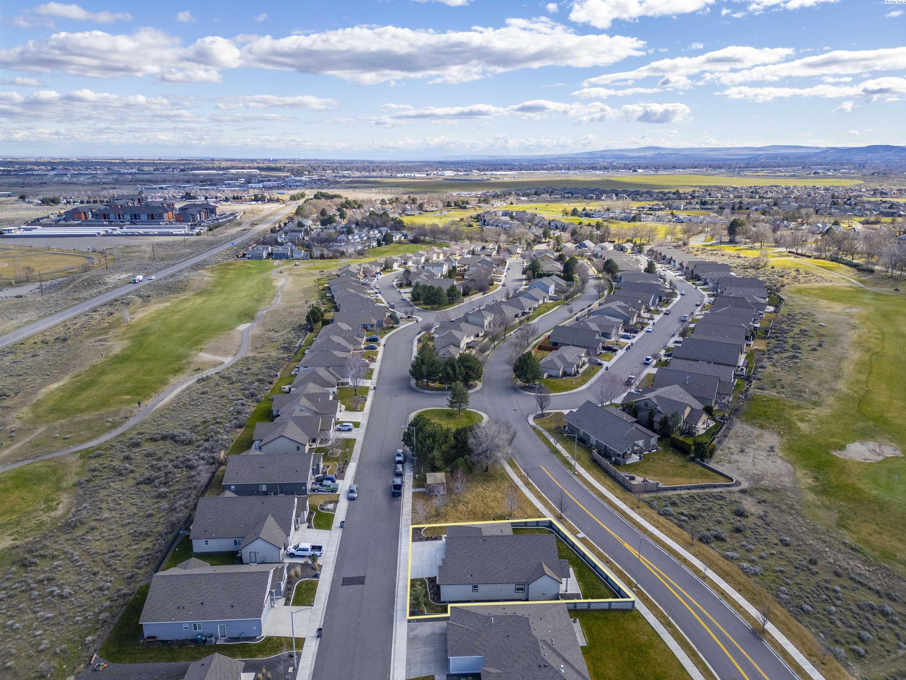 2713 Torrey Pines Way, Richland, WA 99354