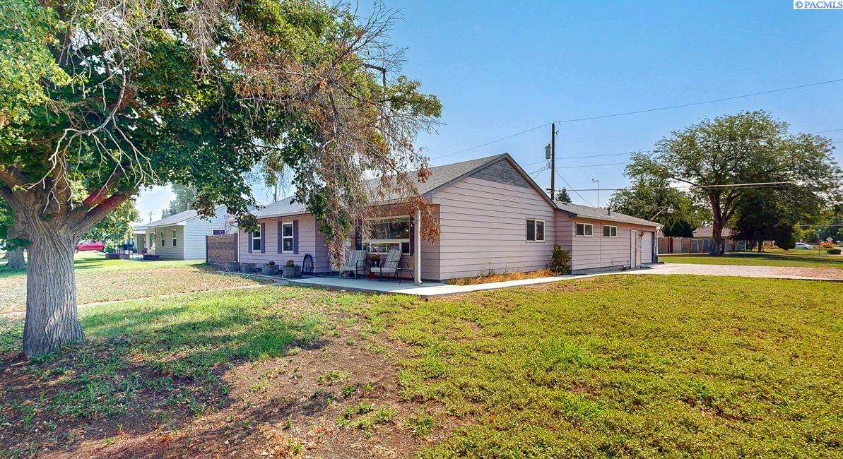 614 Basswood Ave, Richland, WA 99352-3672