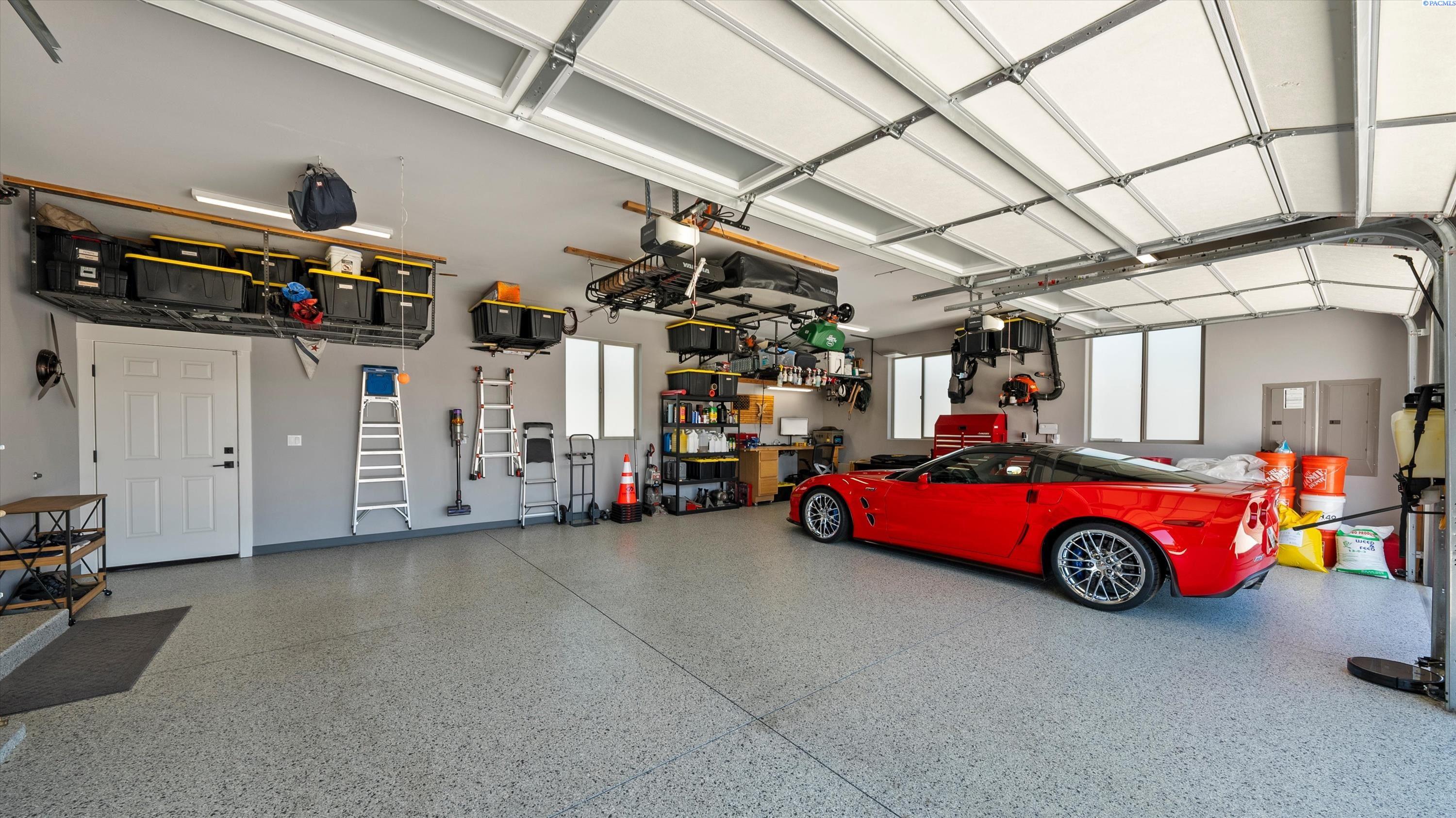 1506 N Bermuda Rd, Kennewick, WA 99338
