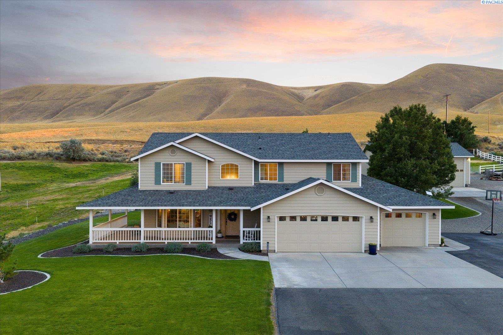 19624 N Webber Canyon Rd, Benton City, WA 99320