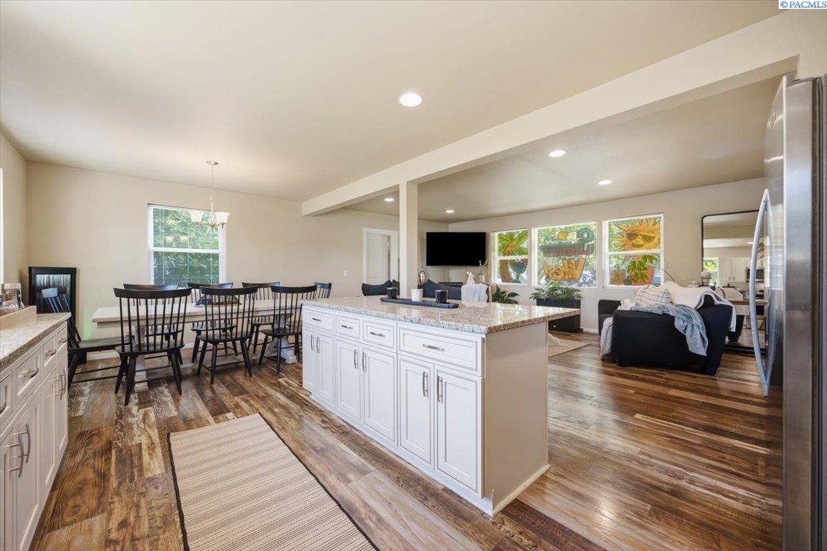 1606 Judson Ave, Richland, WA 99354