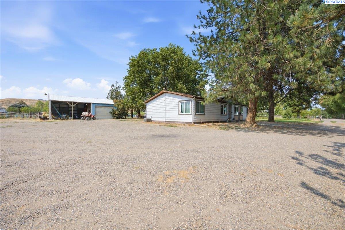 60807 E Main Pr Se, Benton City, WA 99320