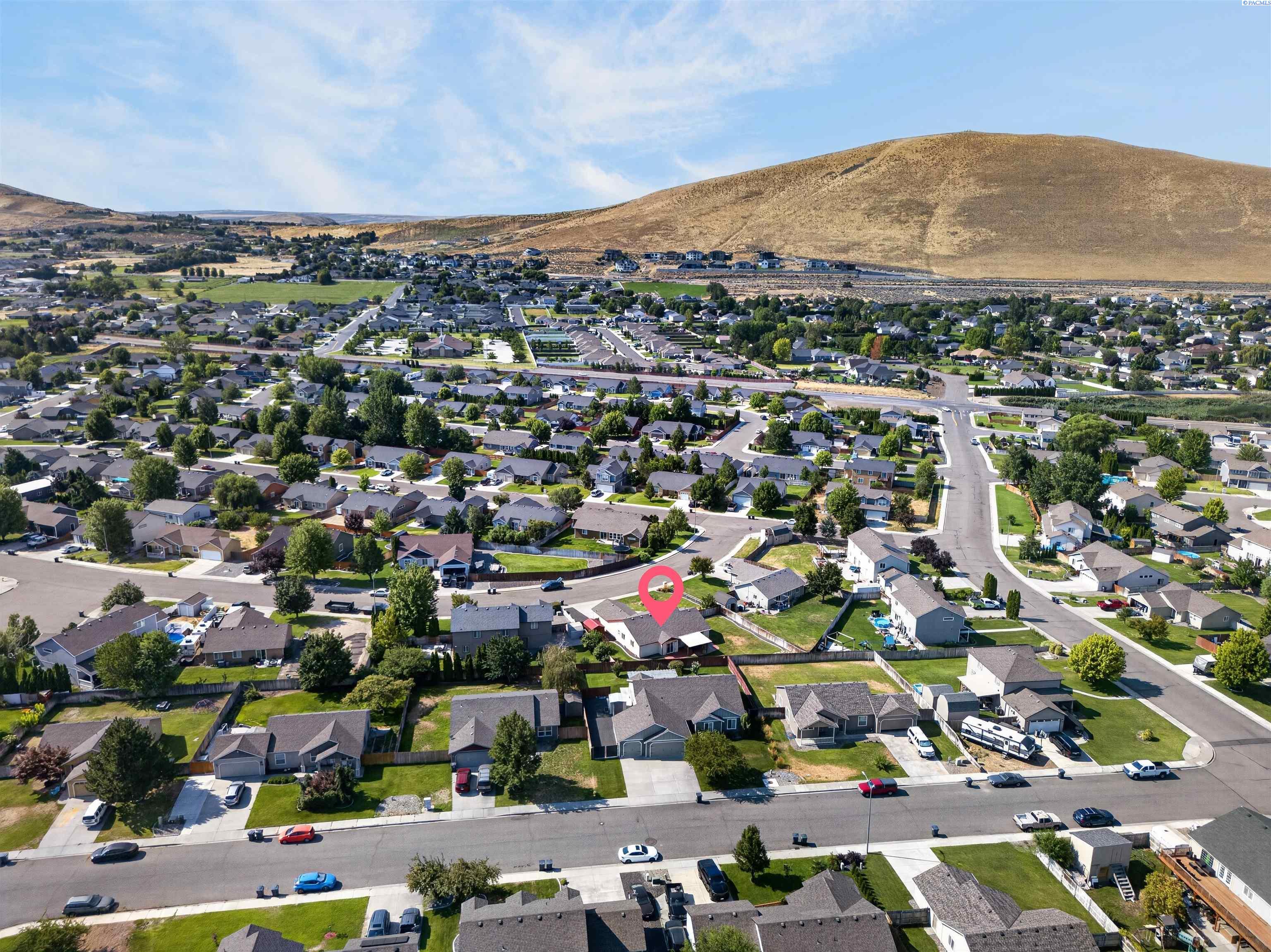 5210 Canter St, West Richland, WA 99353