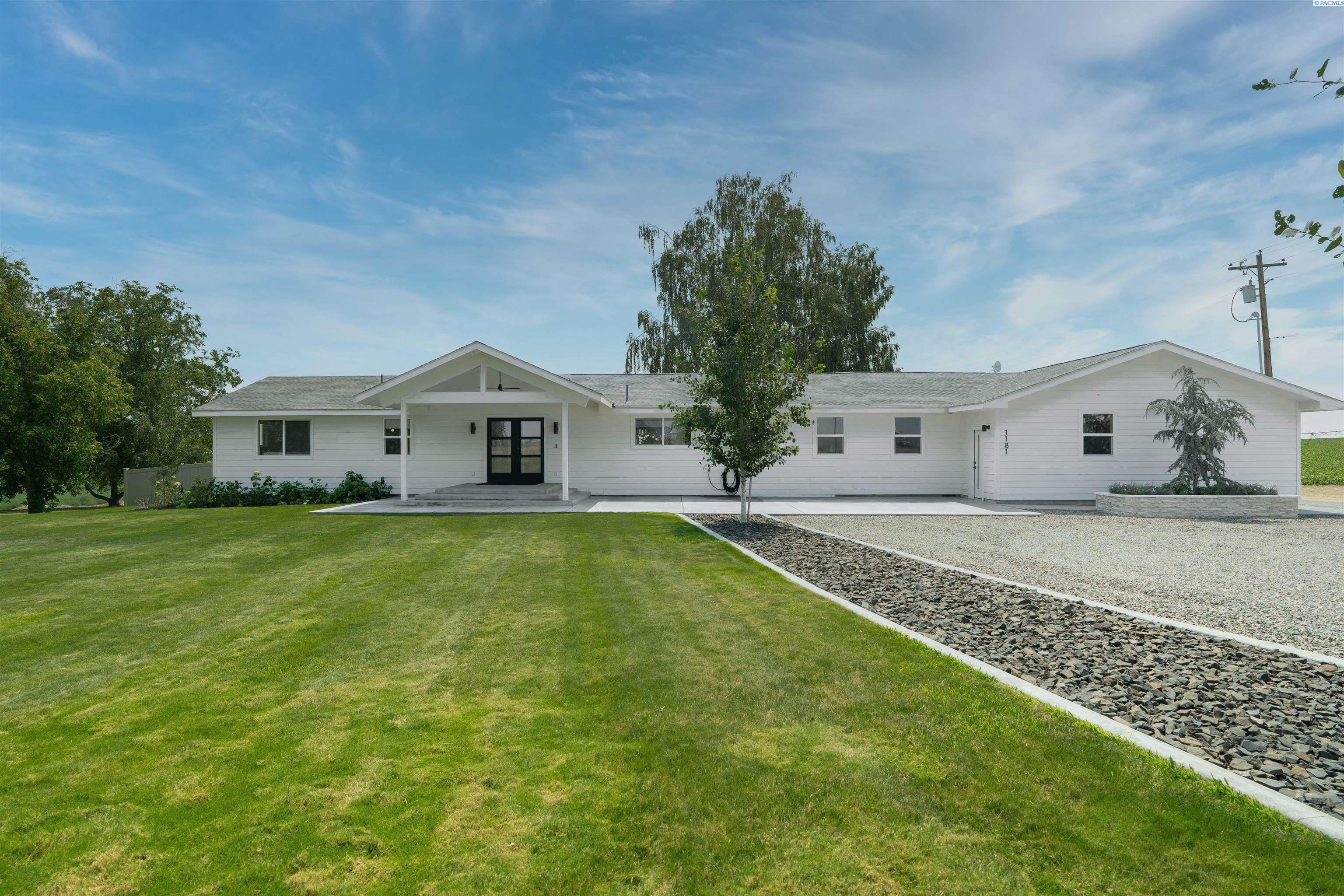 1181 W Sagemoor, Pasco, WA 99301
