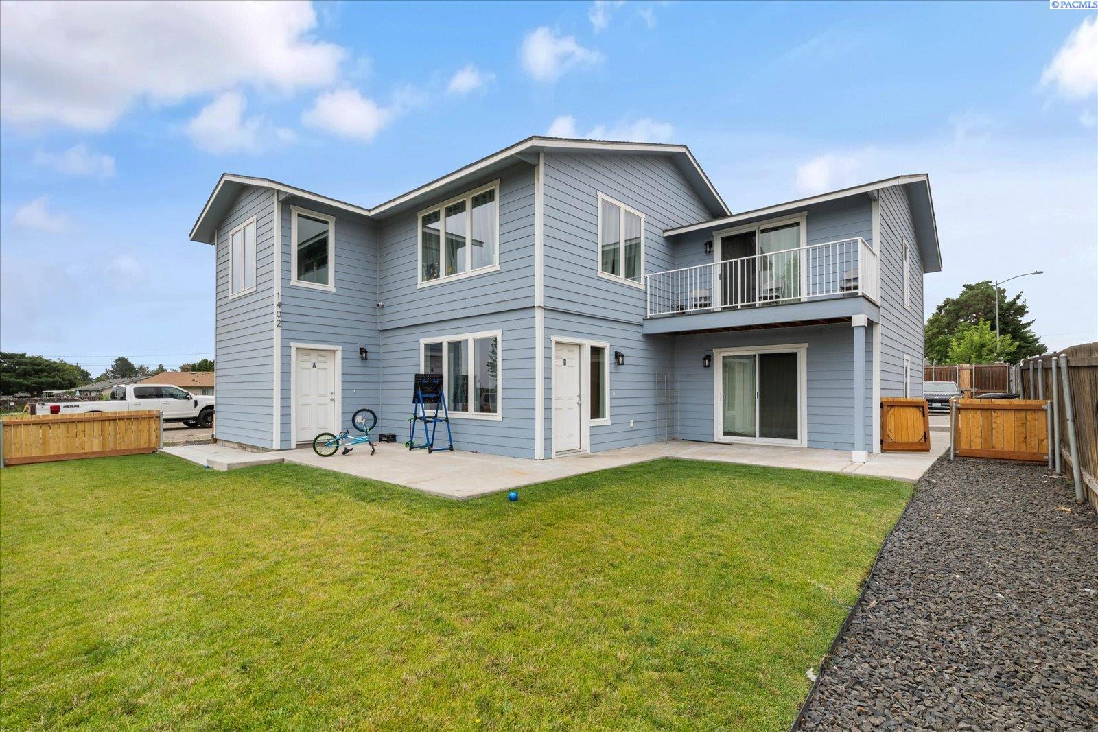 1402 N Edison St, Kennewick, WA 99336