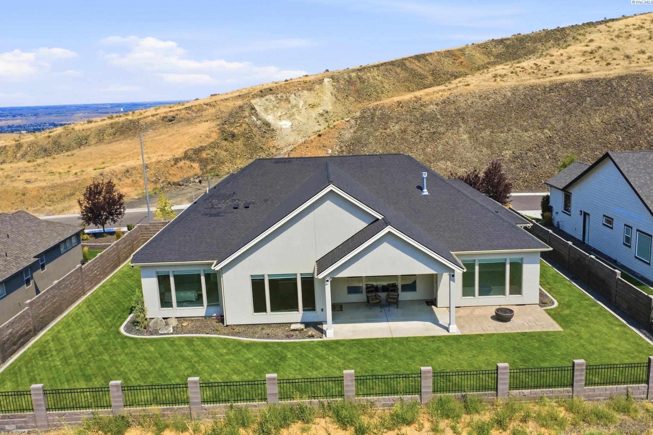 2319 Skyview Loop, Richland, WA 99352