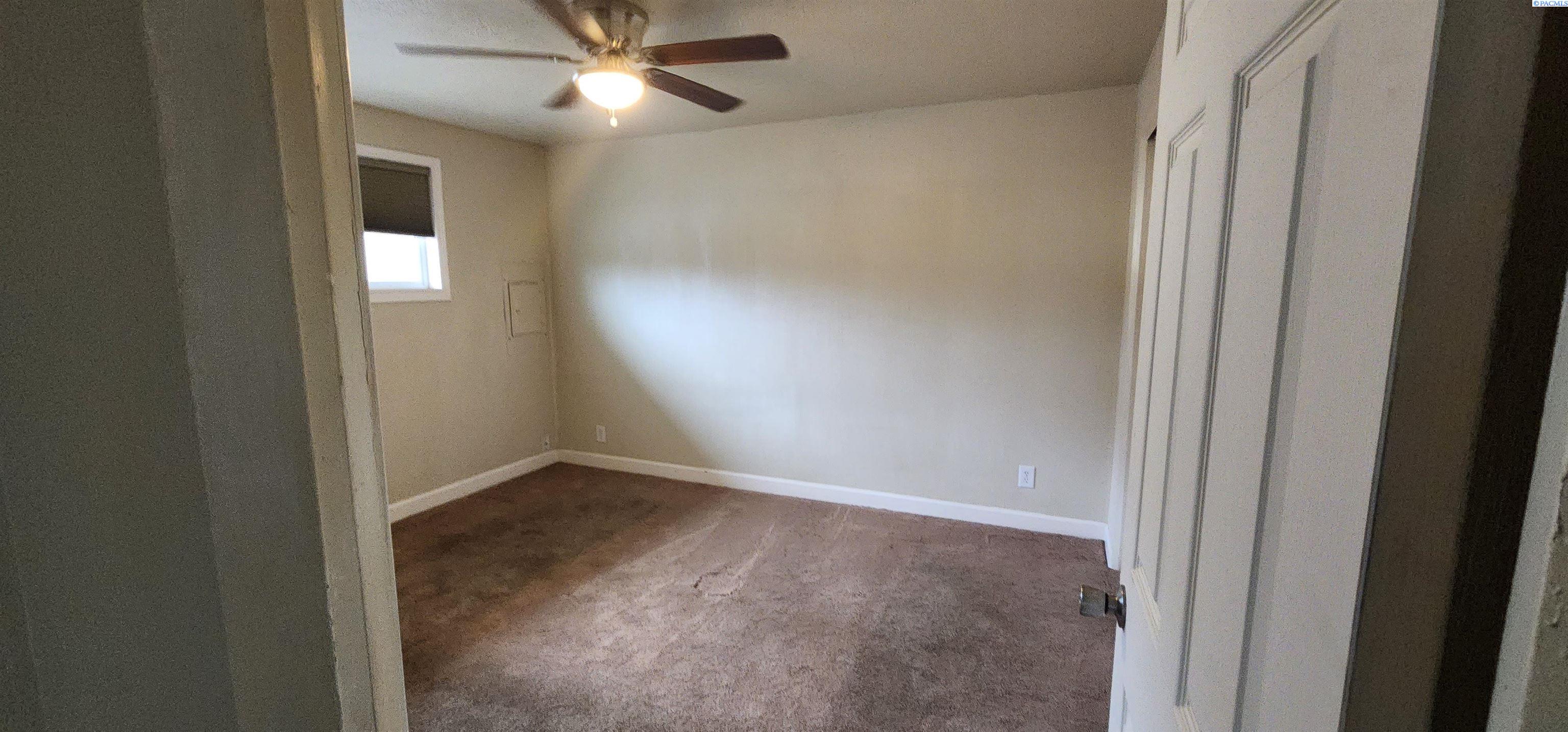 1701 W 5th Ave, Kennewick, WA 99336